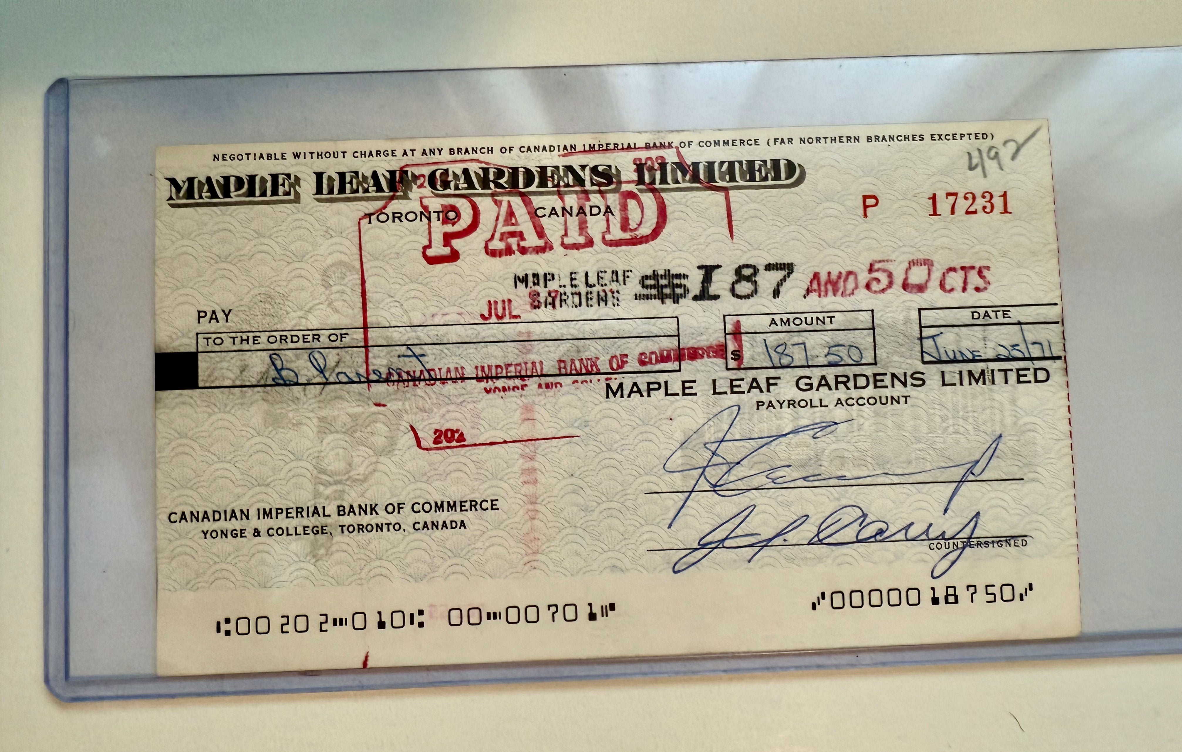Bernie Parent Maple Leaf gardens rare autograph cheque 1971 with COA