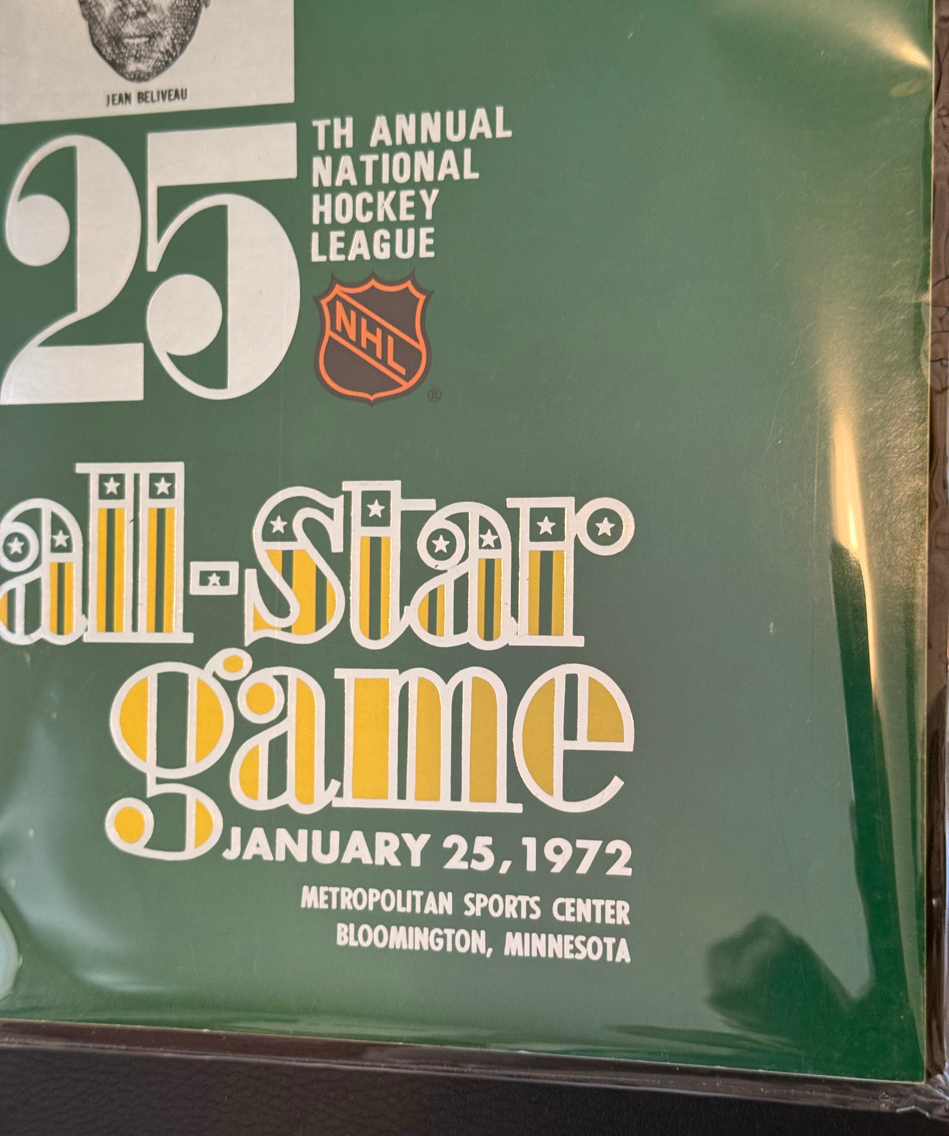 NHL hockey rare high grade condition All-Star hockey game program 1972