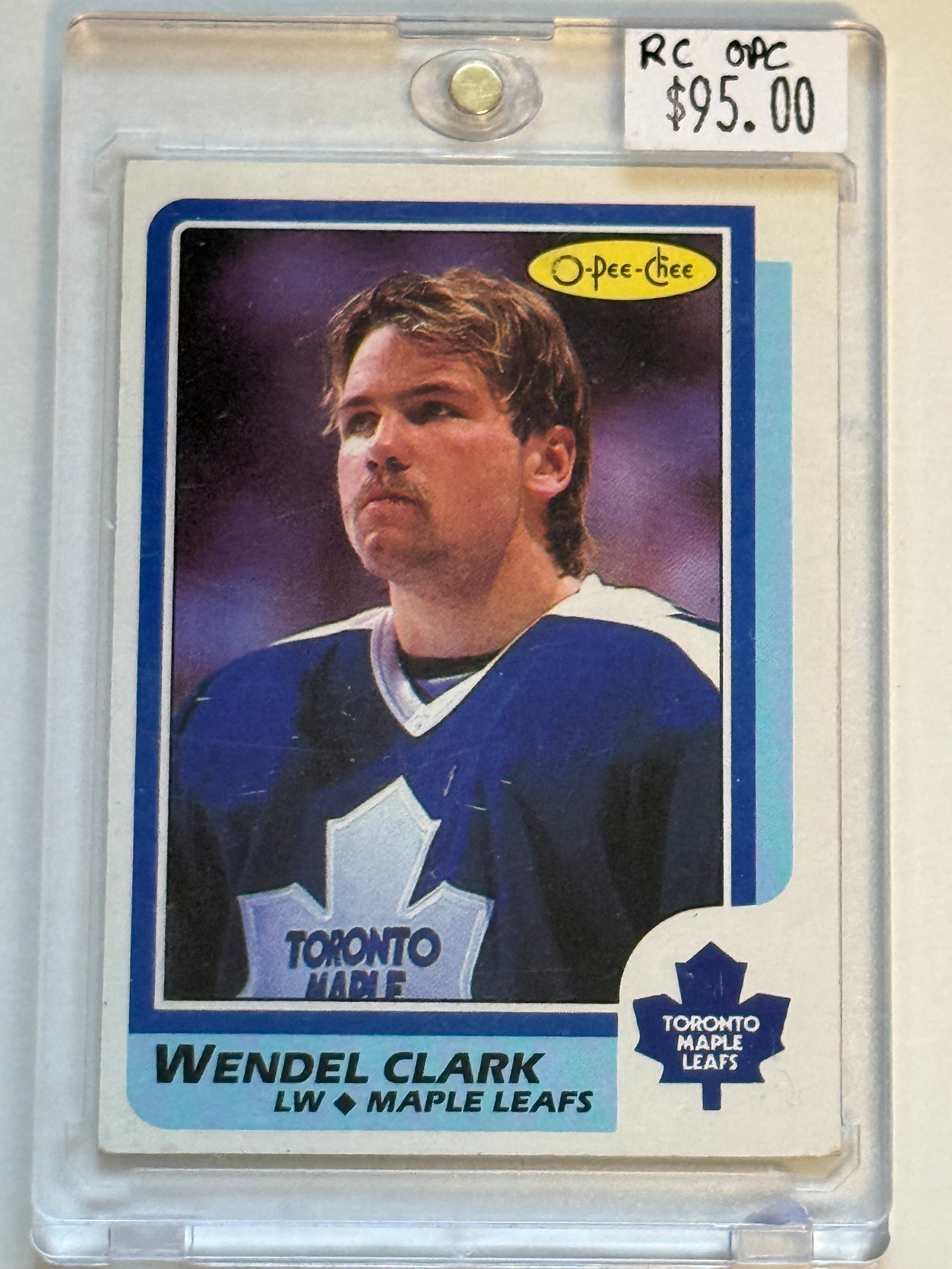 Wendel Clark Toronto Maple Leafs hockey legend Opc rookie card
