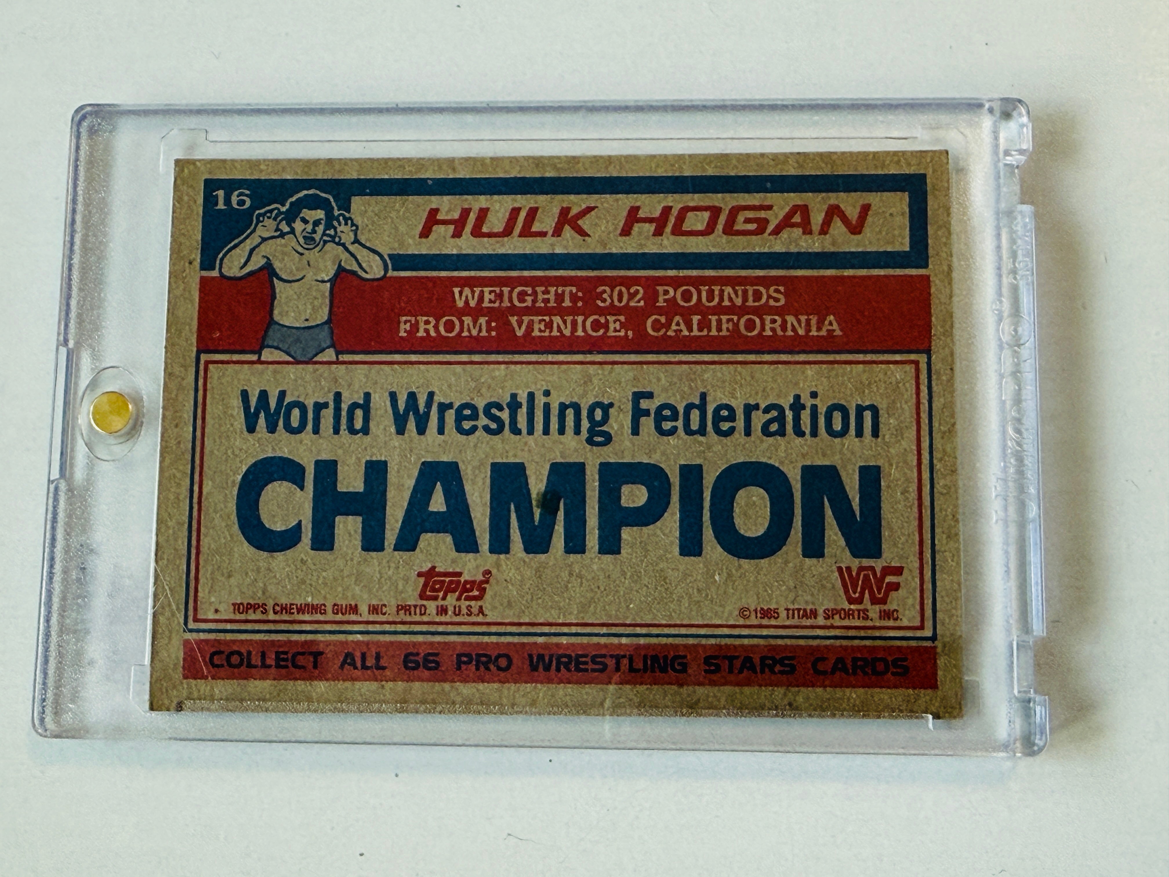 Hulk Hogan wrestling legend Topps rookie card 1985