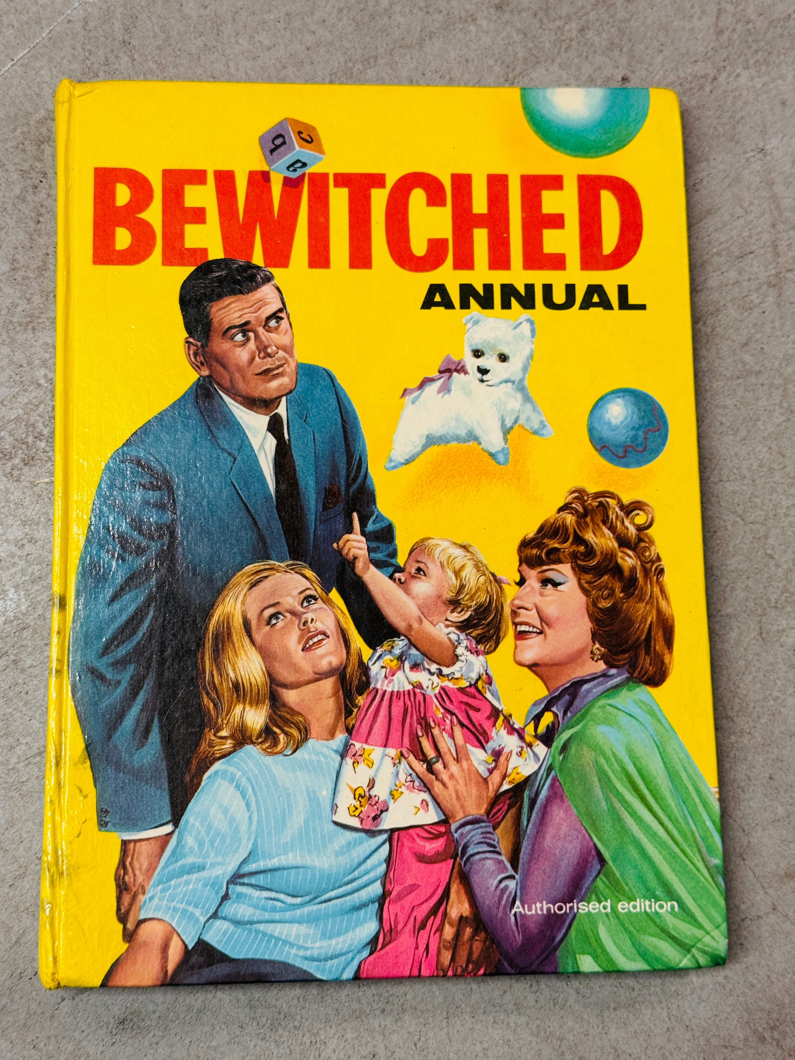 Bewitched TV show two annuals deal 1960s