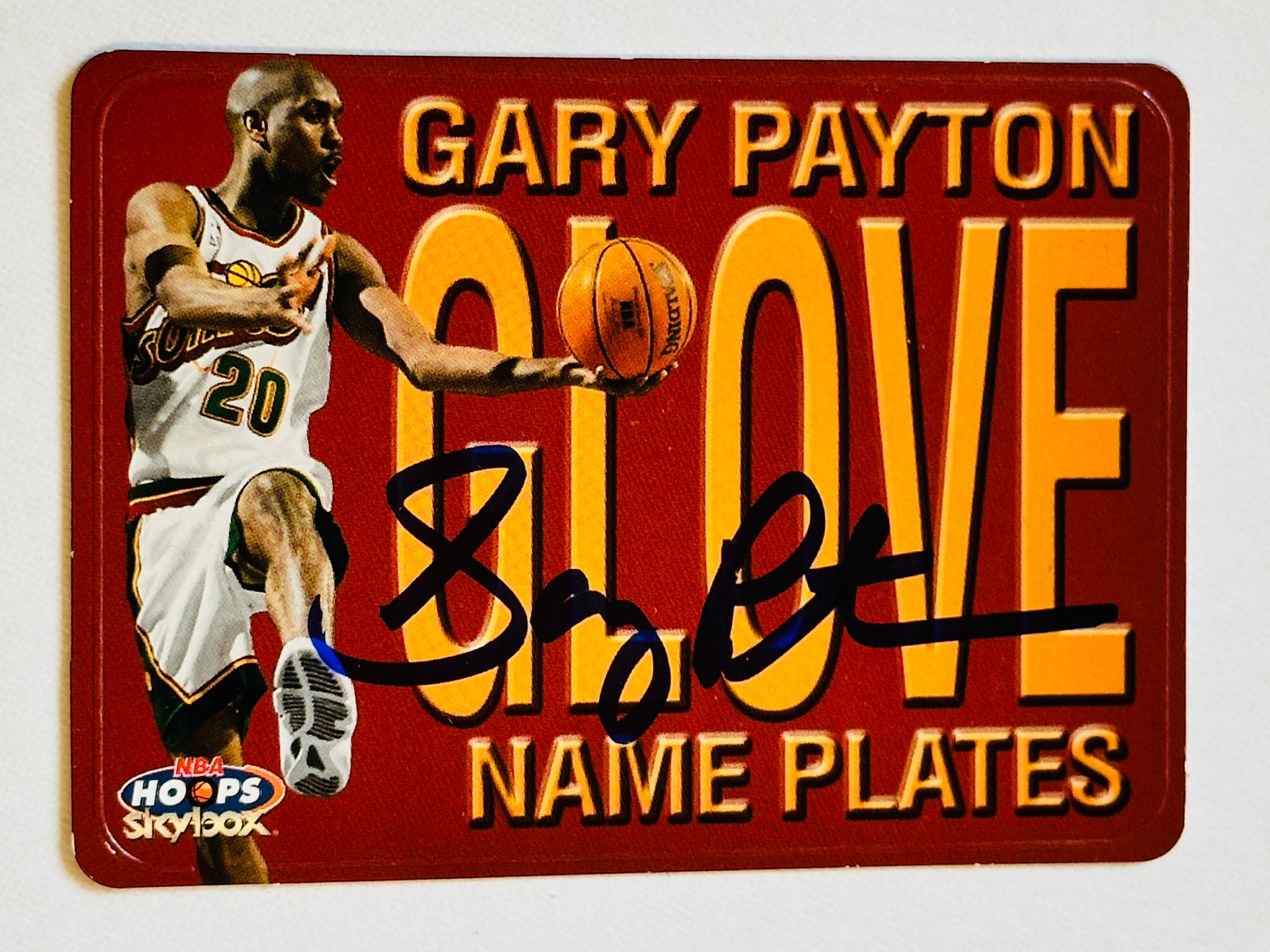 Gary Payton rare autograph basketball card signed by this legend! Sold with COA