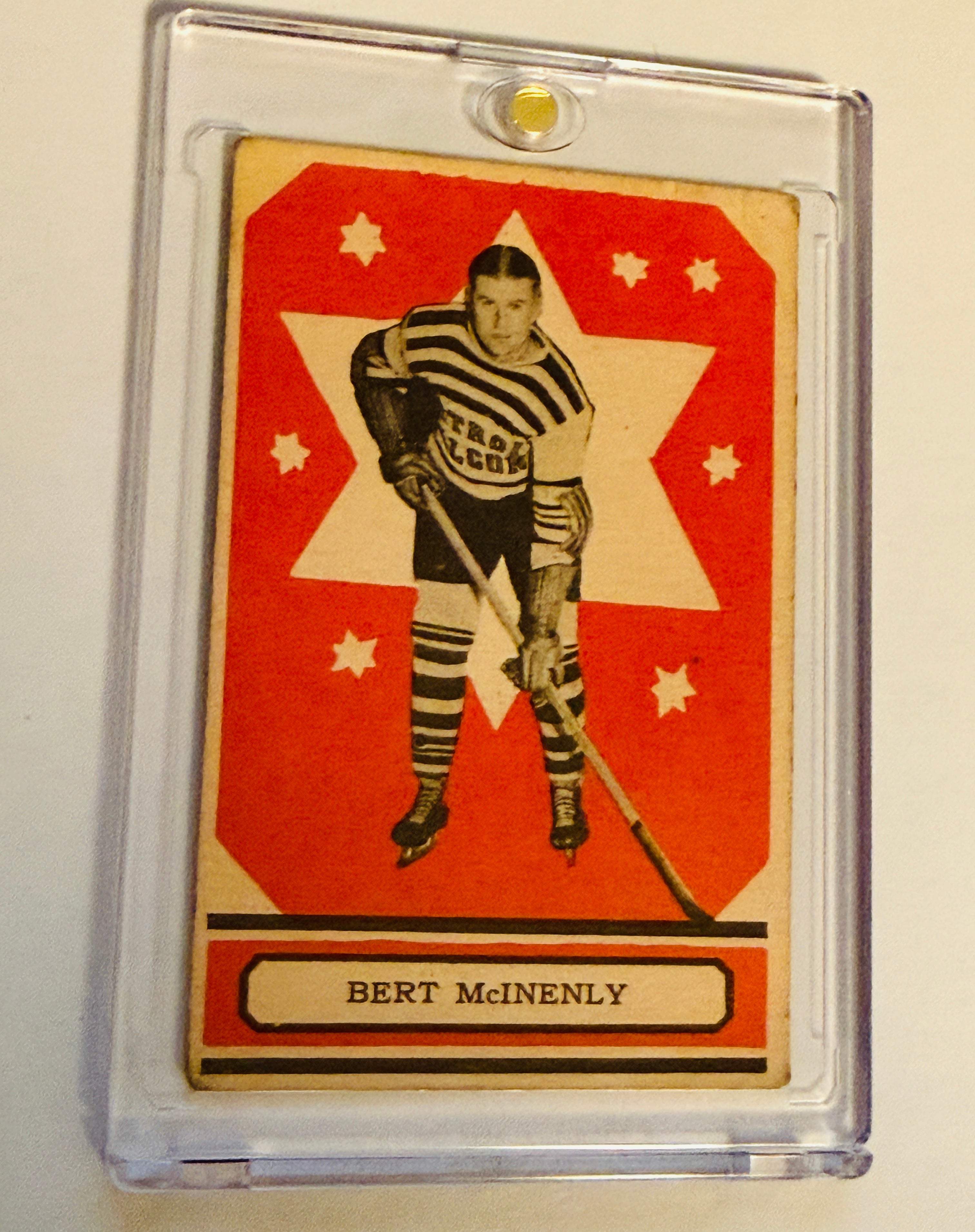 1933 O-pee-chee rare vintage Bert McInenly hockey card