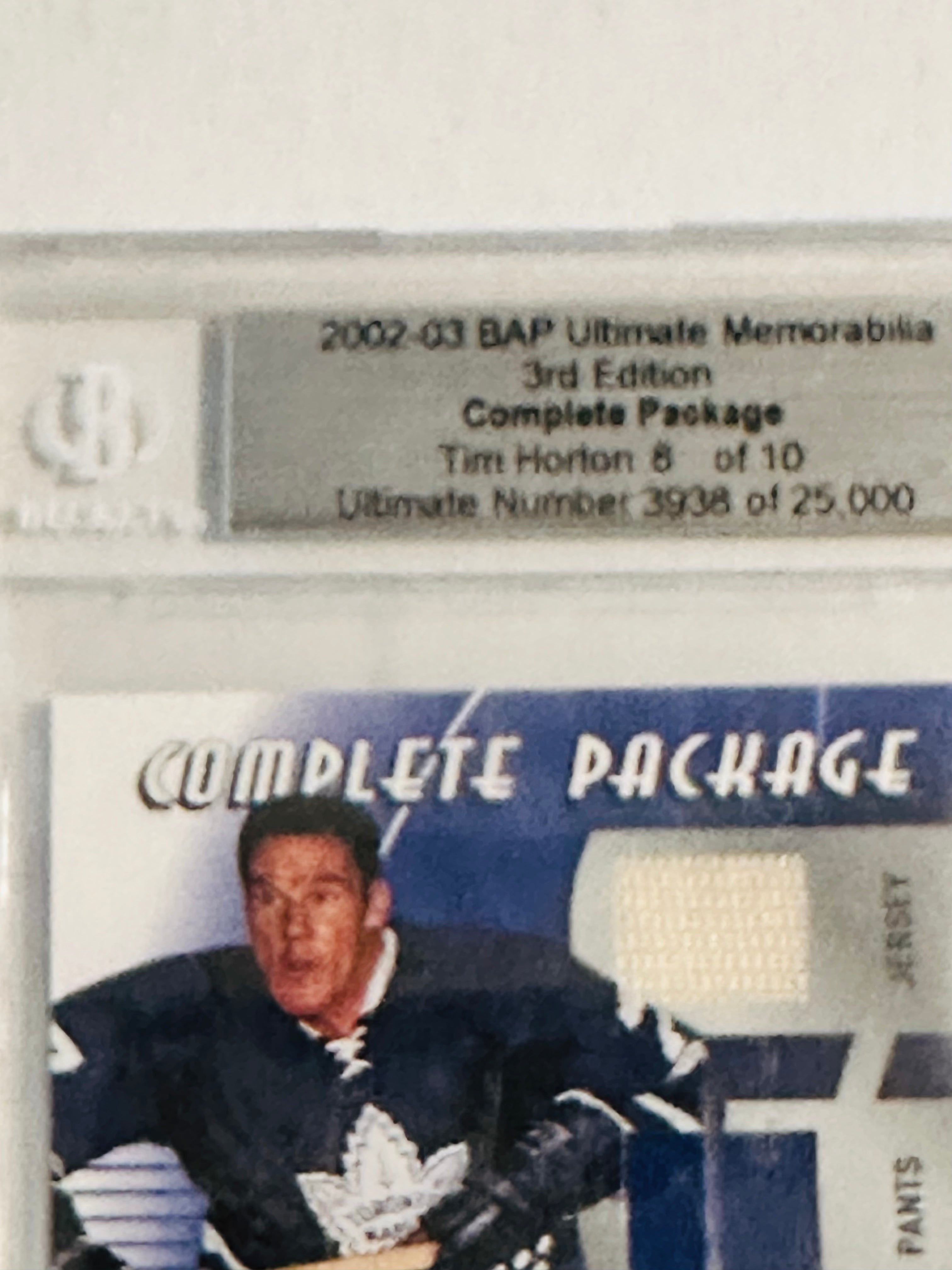 Tim Horton rare quad hockey memorabilia insert card 8/10 from 2002