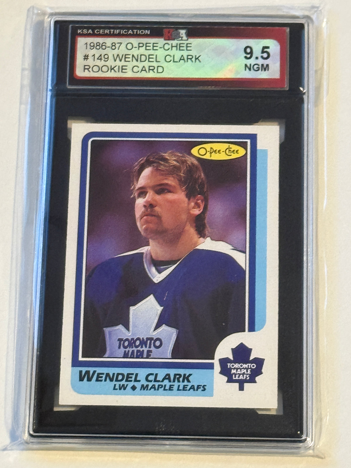Toronto Maple Leafs Hockey legend Wendel Clark high-grade condition KSA 9.5 rookie card OPC