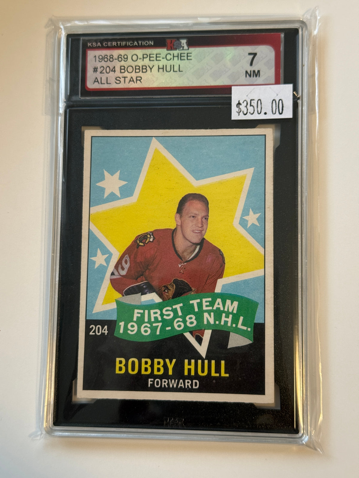 Bobby Hull Opc high grade All-Star Vintage Hockey card 1968/69
