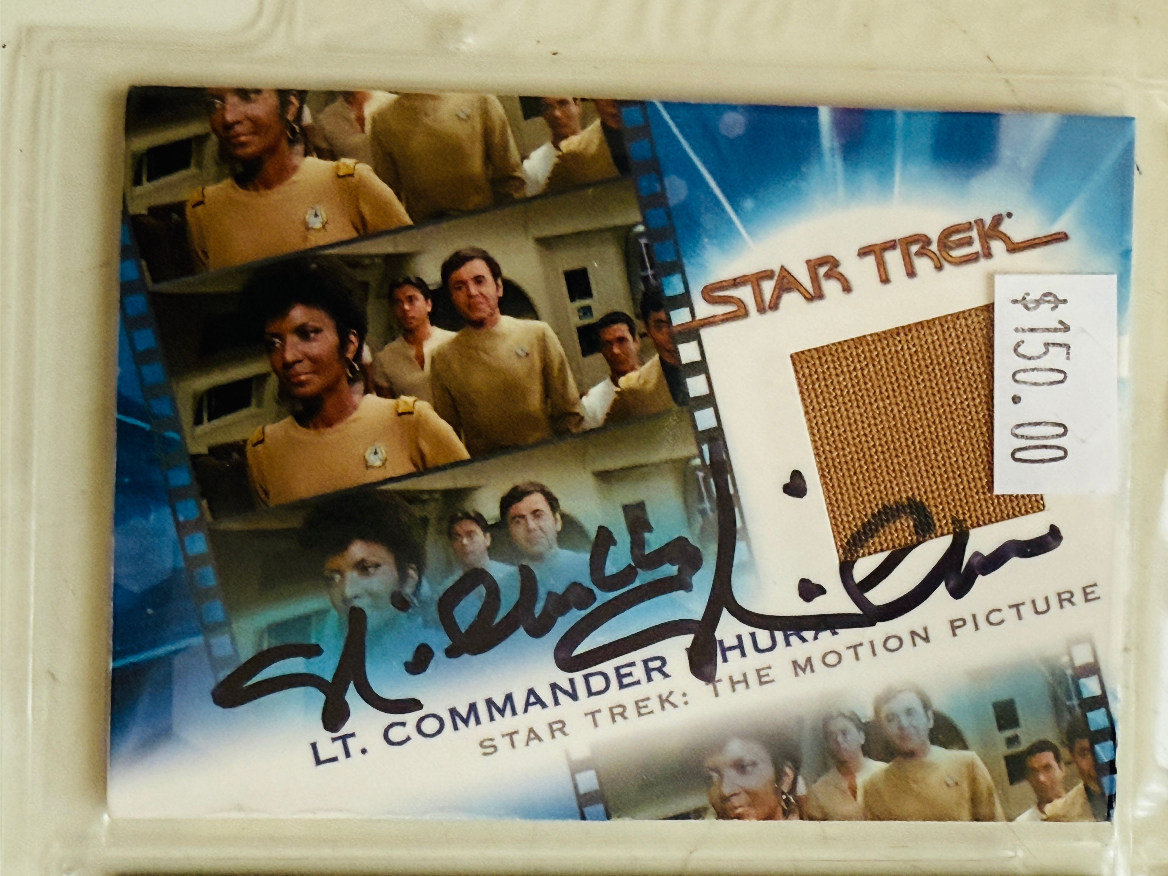 Star Trek memorabilia Insert card autographed by Nichelle Nichols ( Uhura numbered