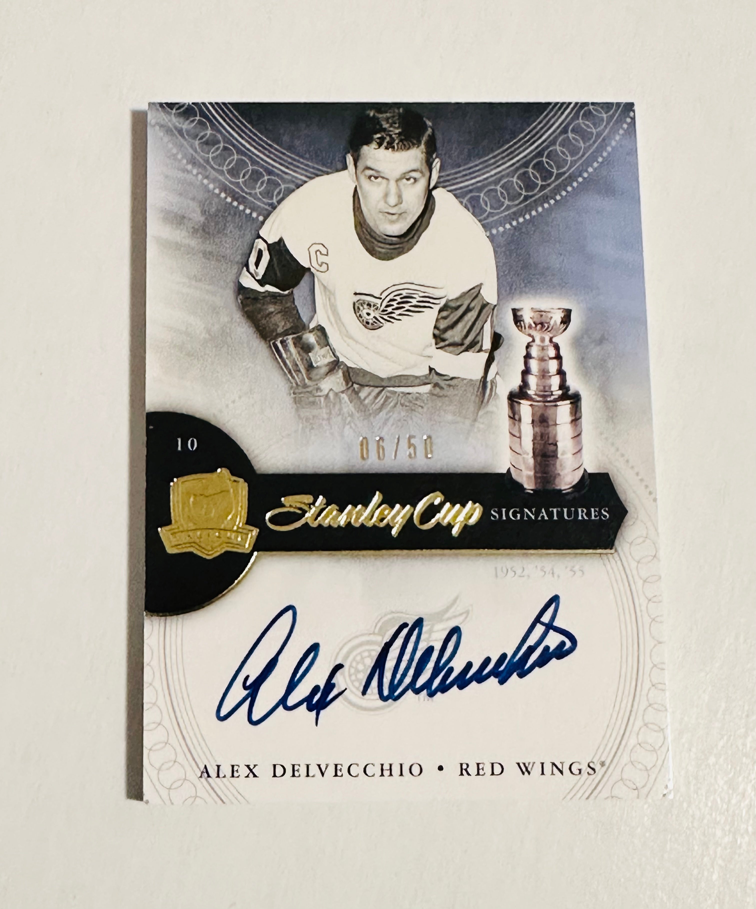 Alex Delvecchio numbered autograph insert card