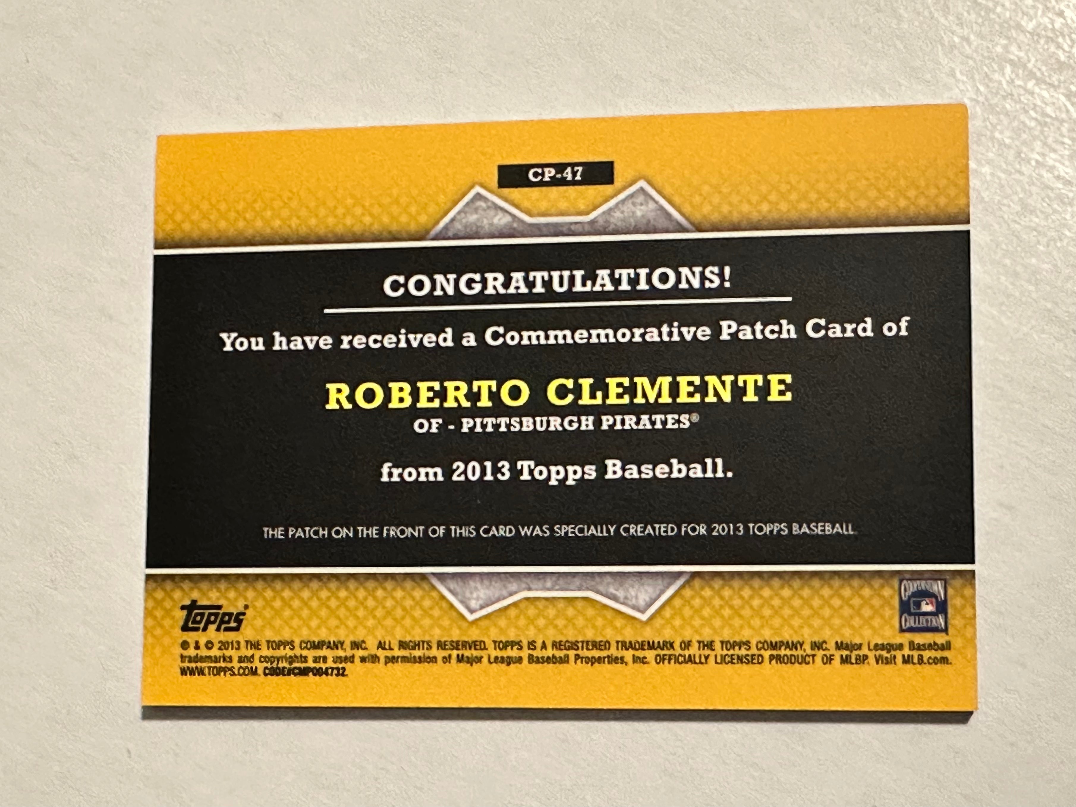 Roberto Clemente rare commemorative patch insert card 2001