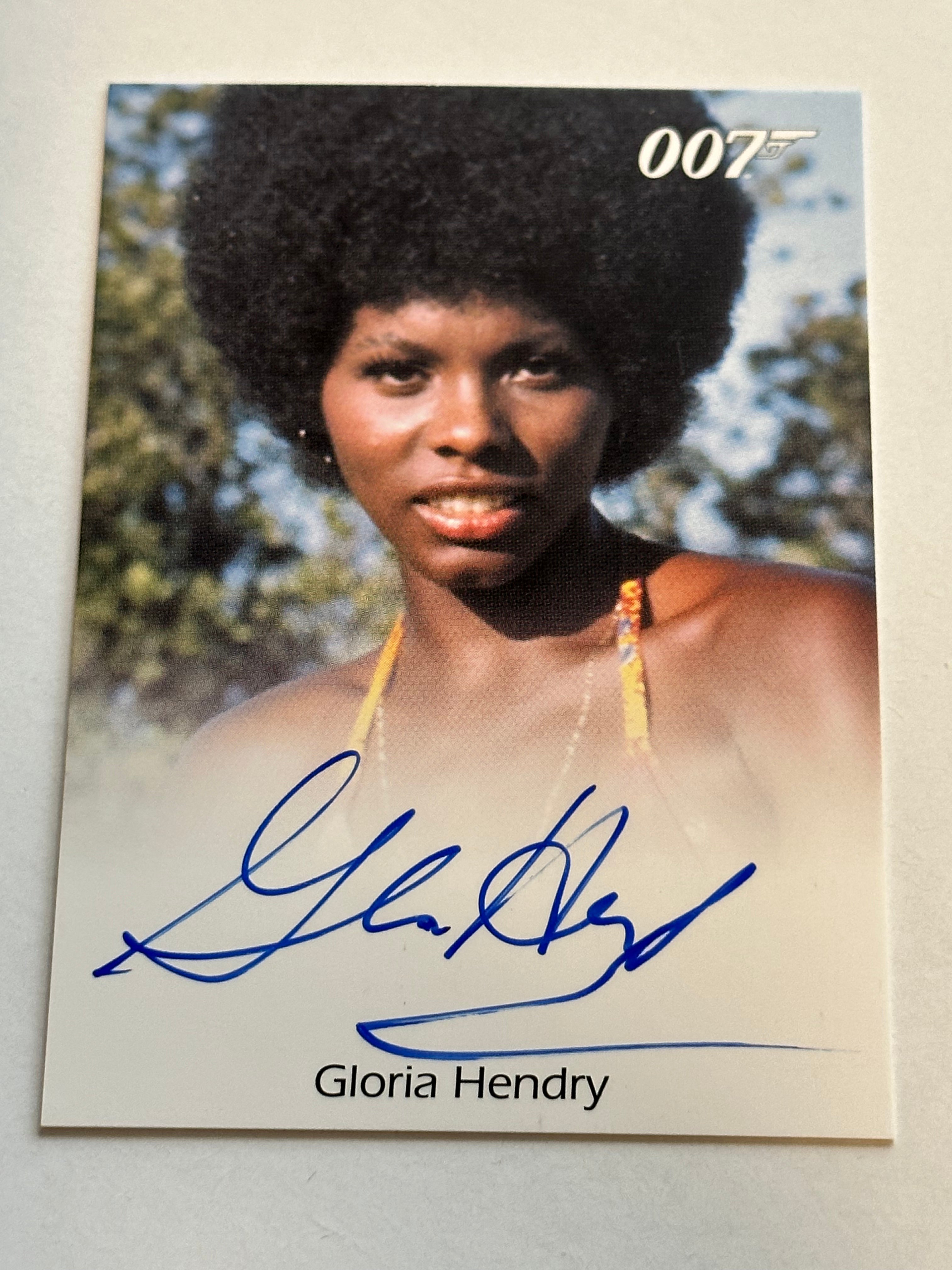 James Bond Gloria Hendry autograph insert card