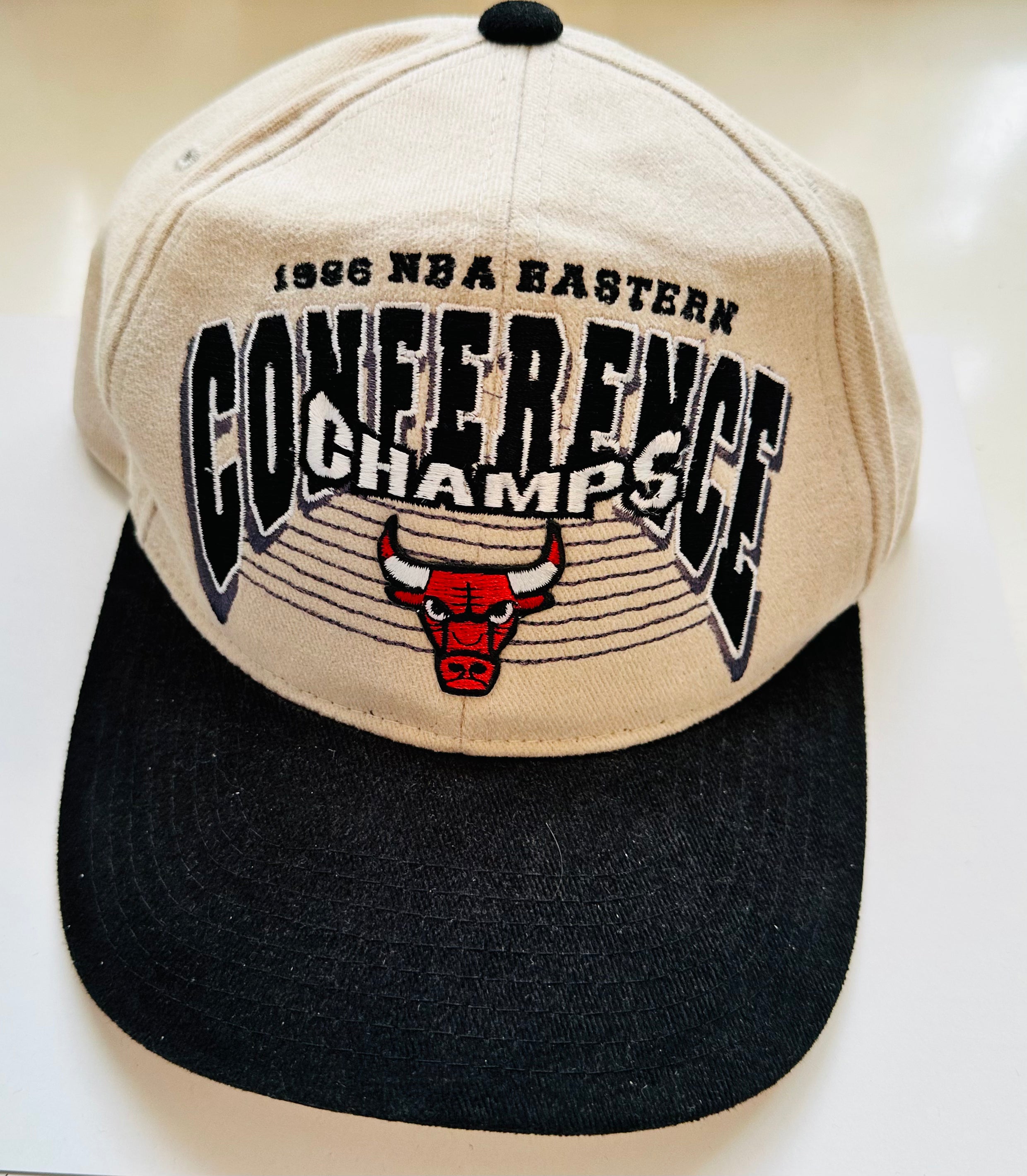 Chicago Bulls basketball rare Eastern Conference SnapBack hat 1996