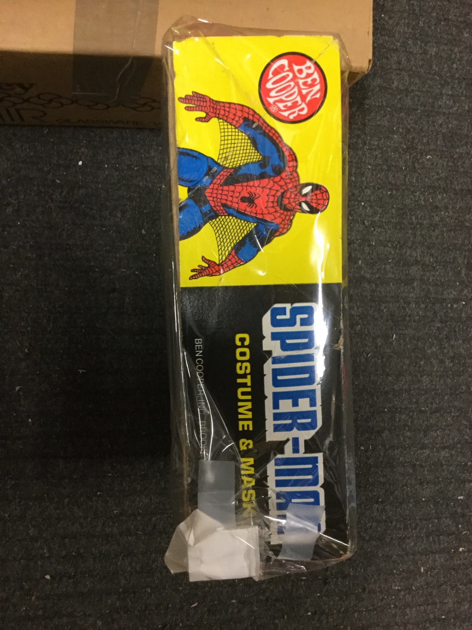 Spider-Man Rare costume with mask in box 1970s Ben Cooper