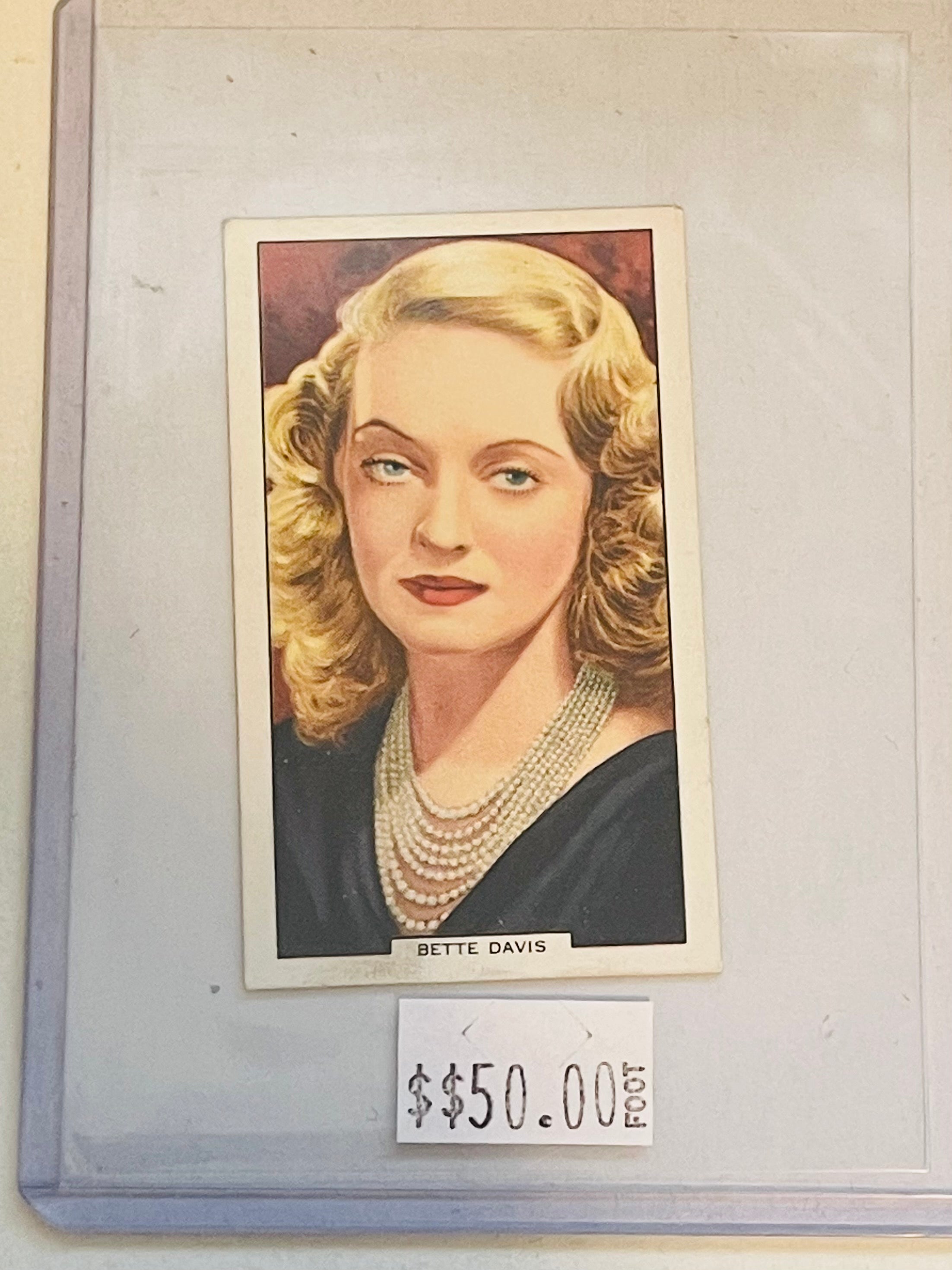Bette Davis movie star rare Tabacco card from 1935