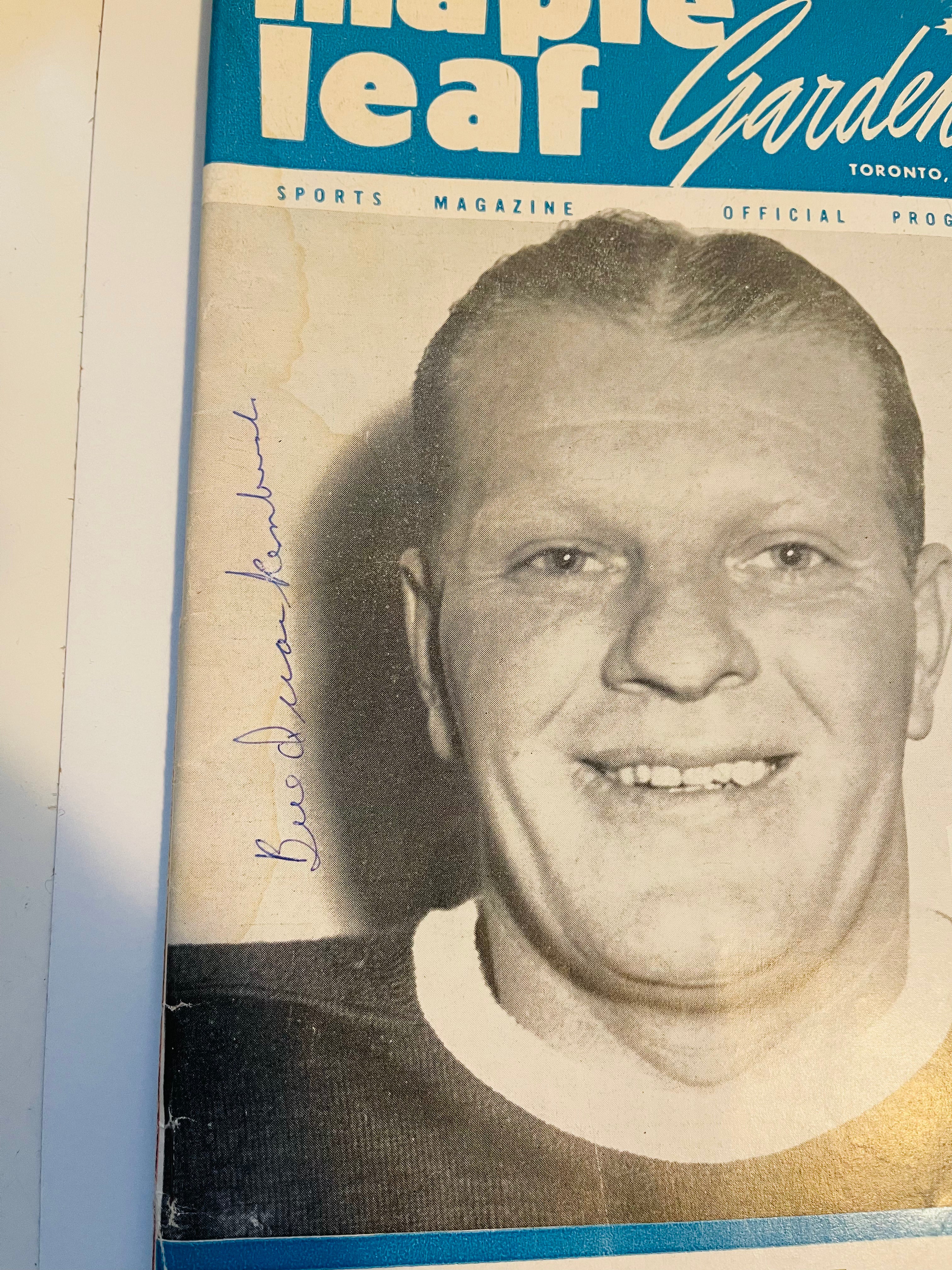 Maple Leaf Gardens rare autograph leafs hockey program 1951