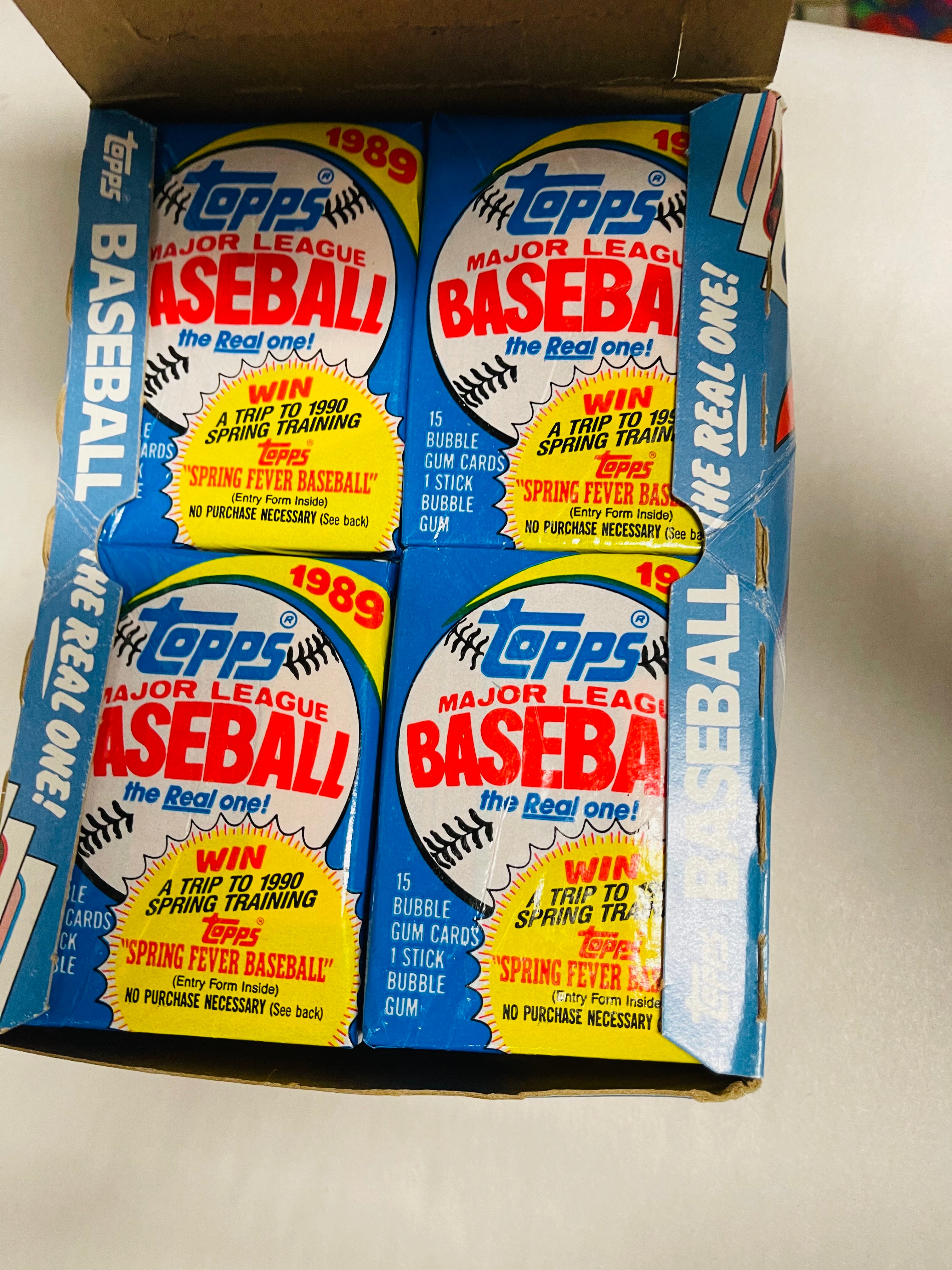 Topps baseball cards 36 packs box from 1989