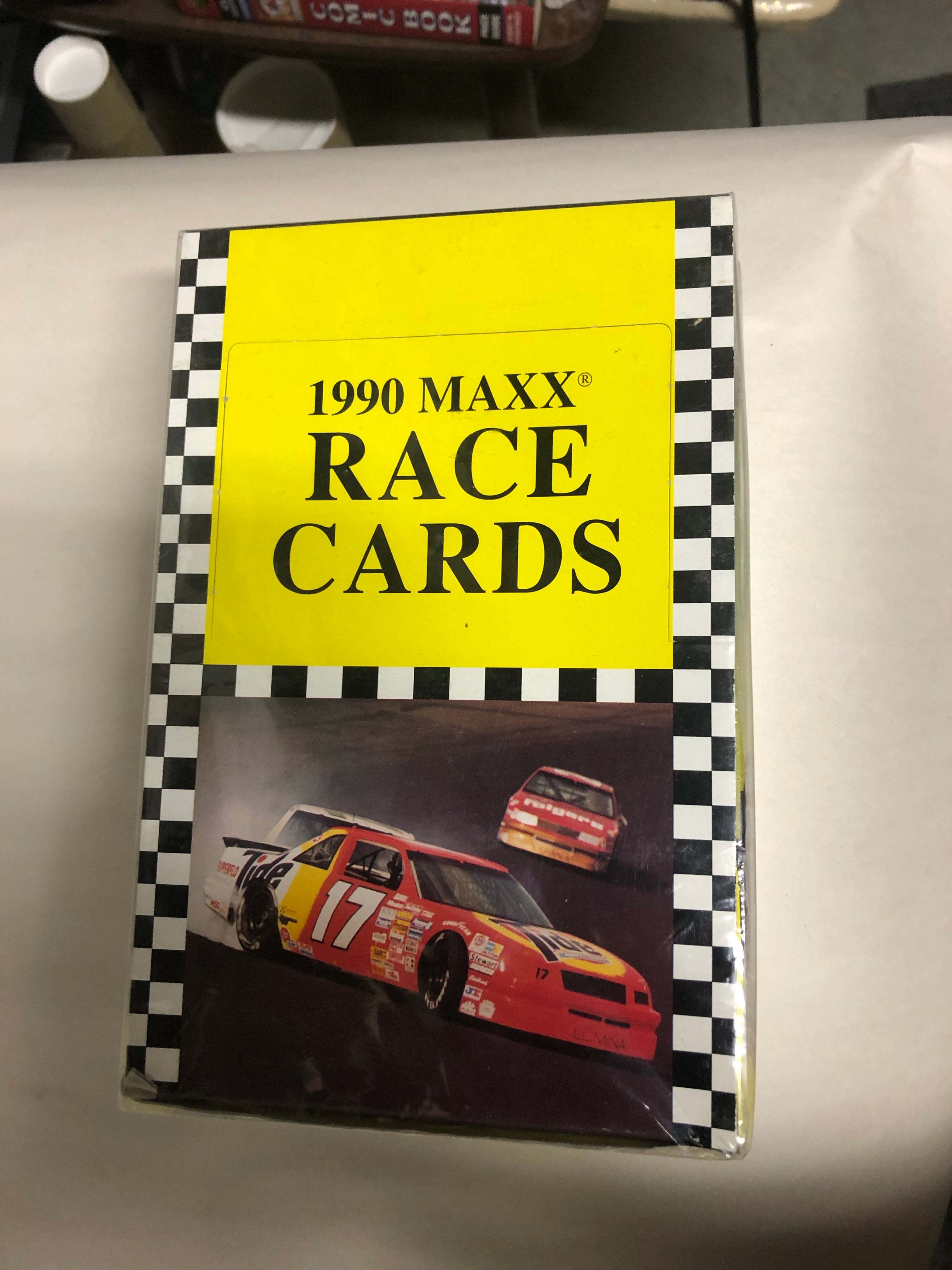 Maxx NASCAR racing cards 36 packs box 1990