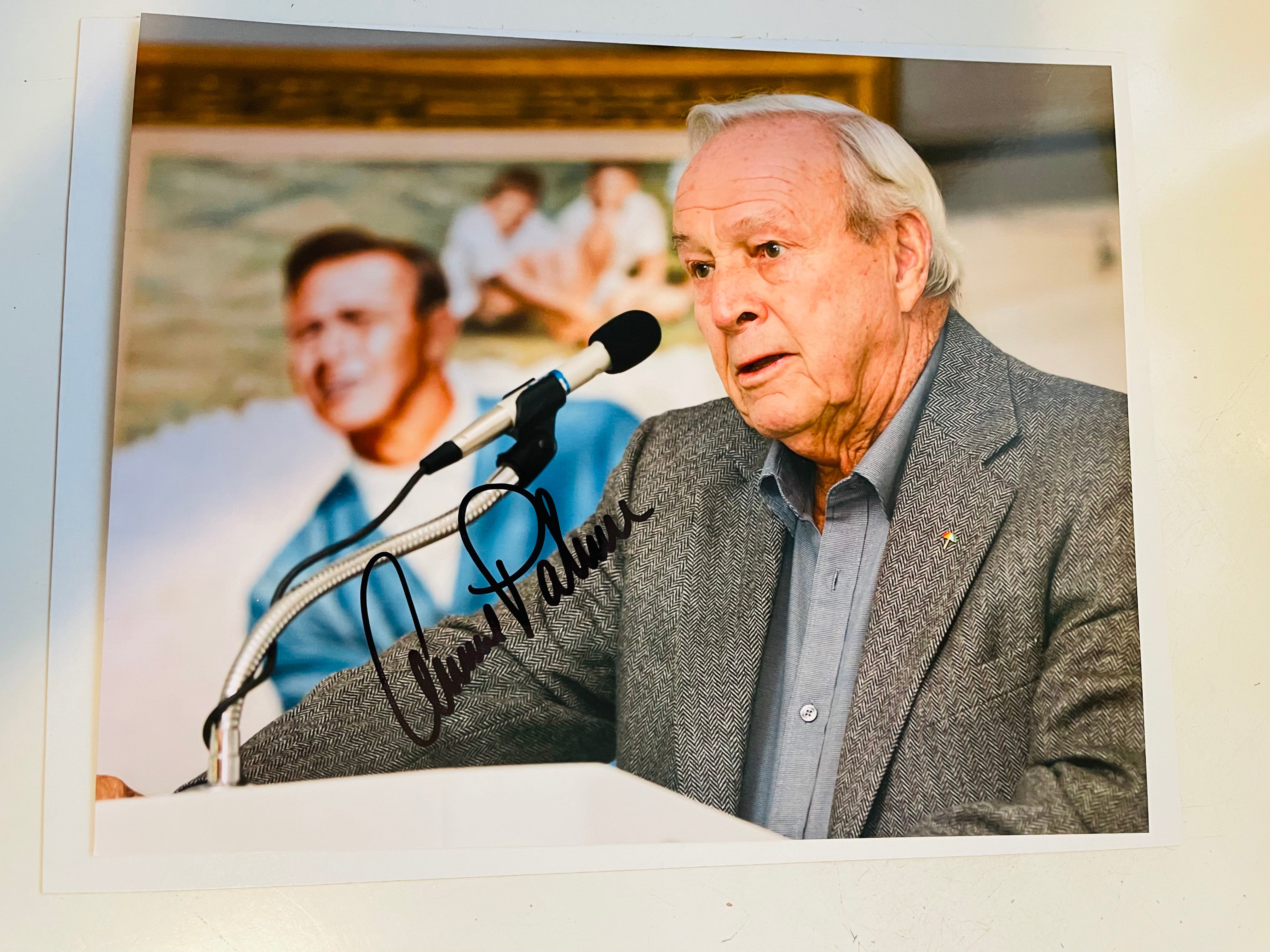 Arnold Palmer autograph 8x10 photo with COA