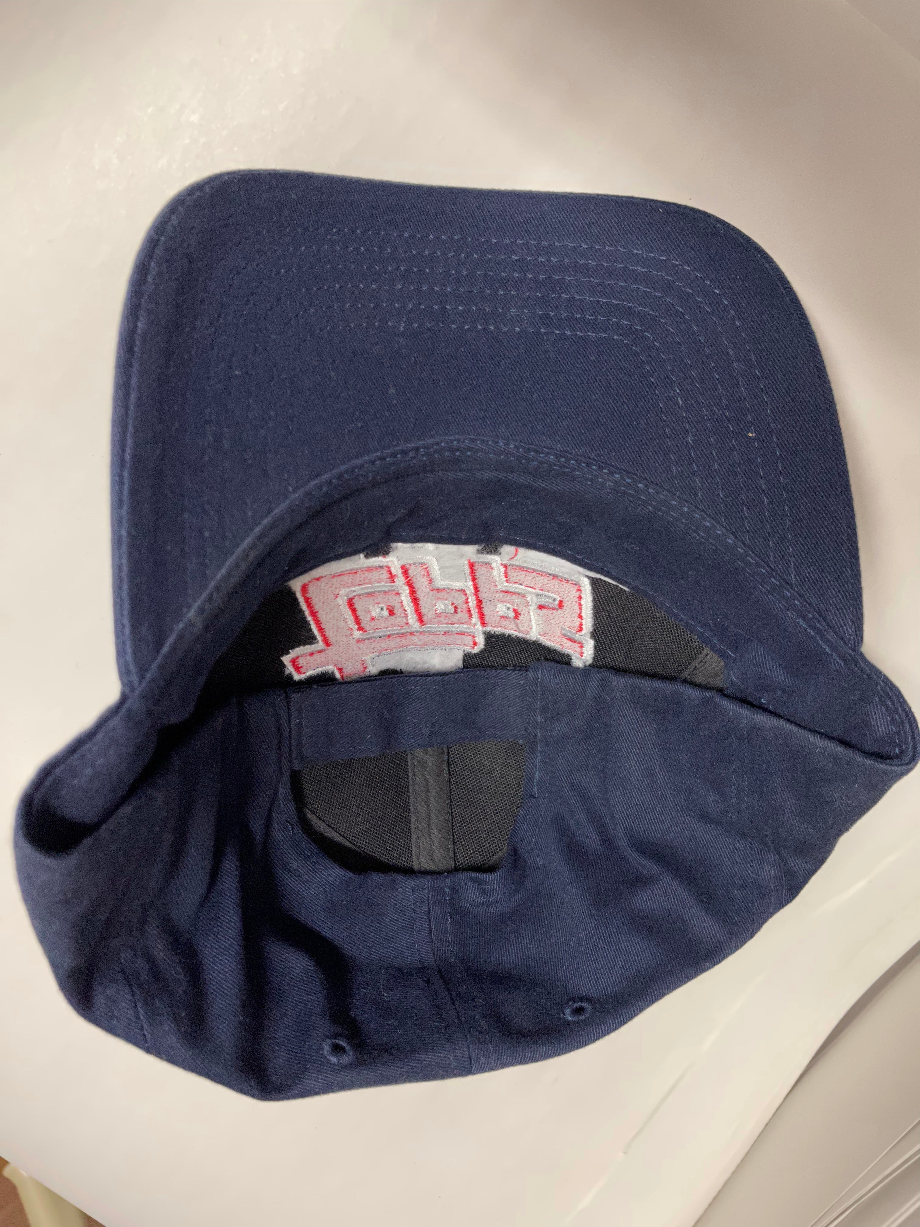 Topps limited issued baseball snap back hat