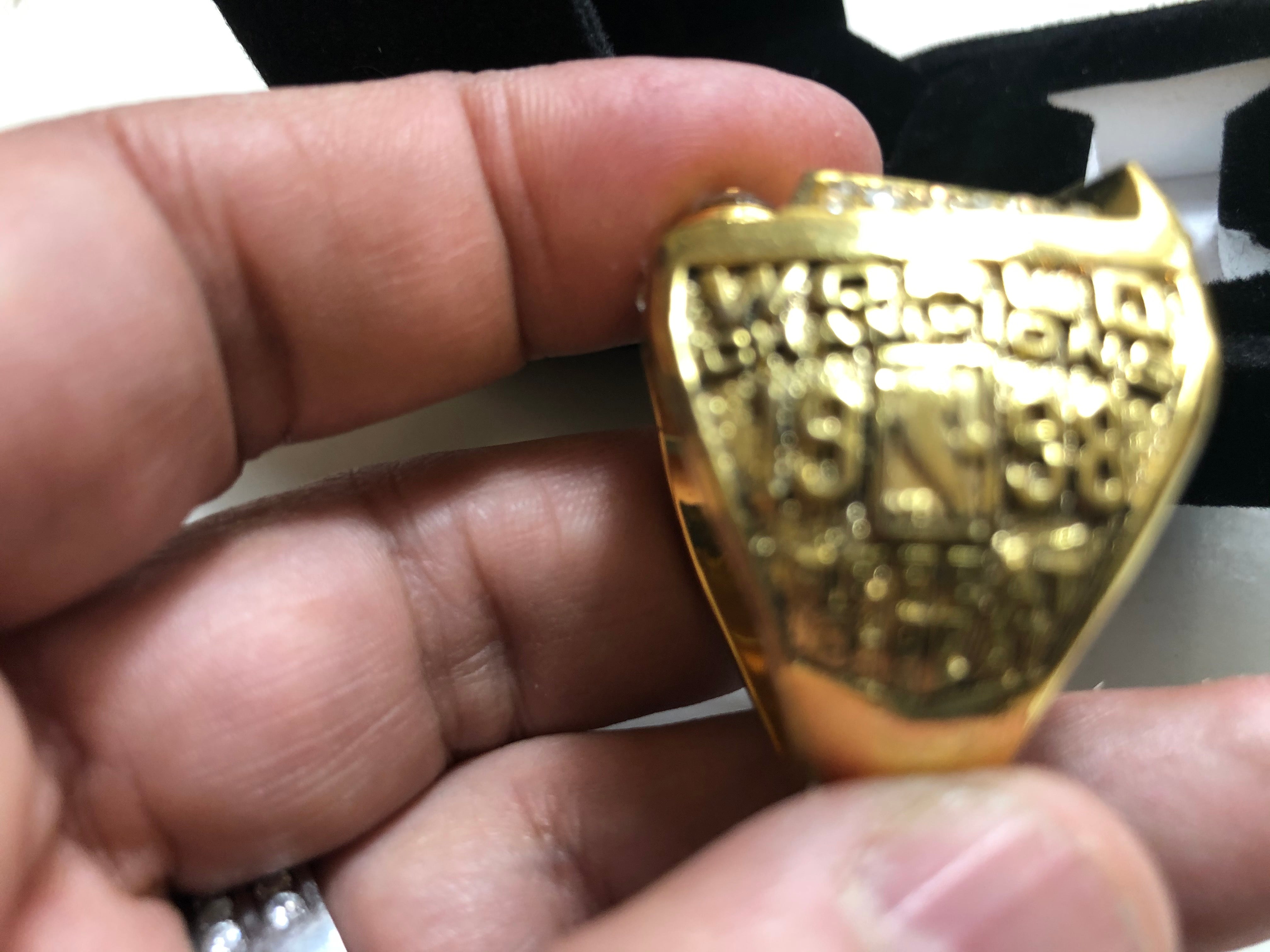 Michael Jordan NBA champions replica ring 1998