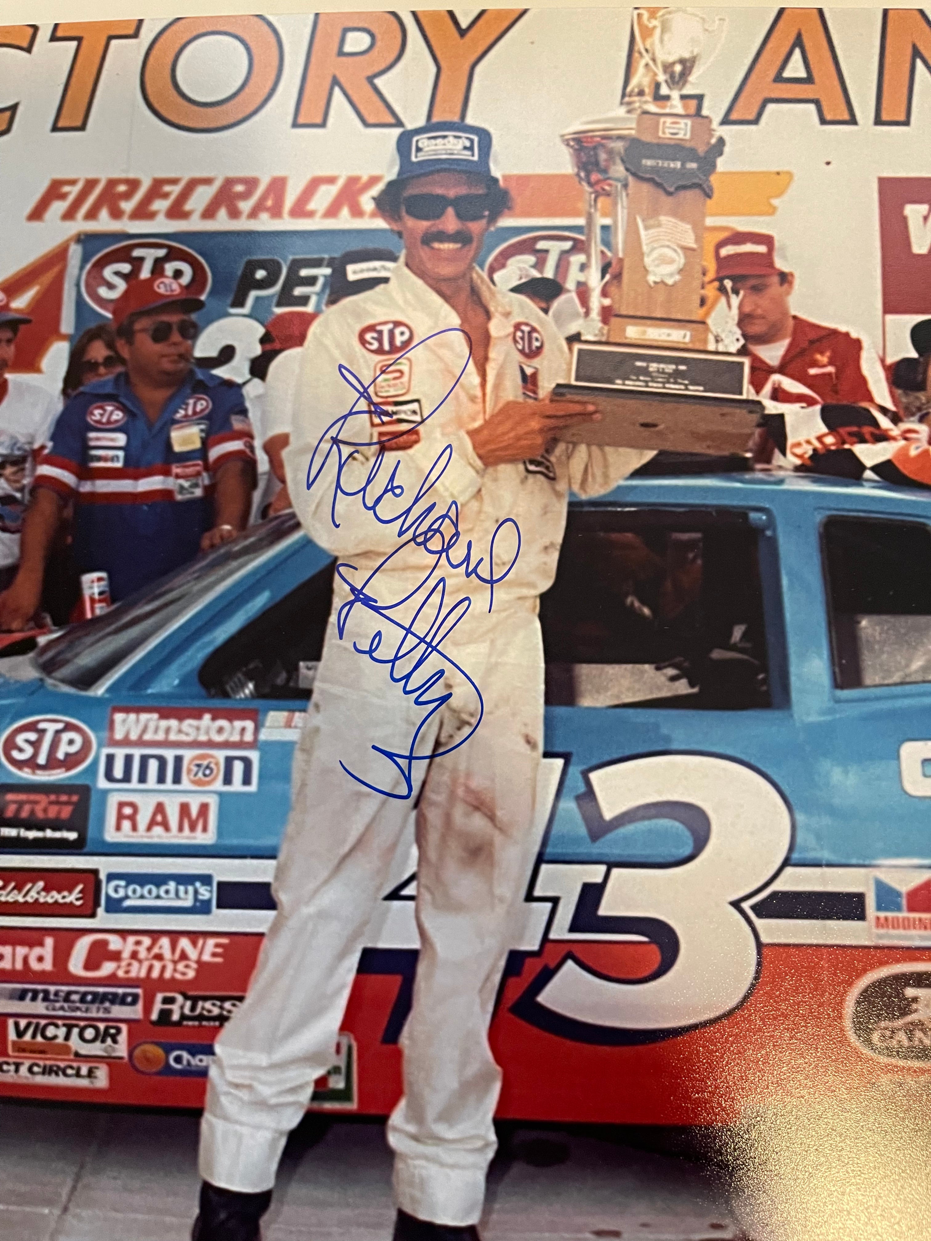 Richard Petty NASCAR racing legend autograph with COA
