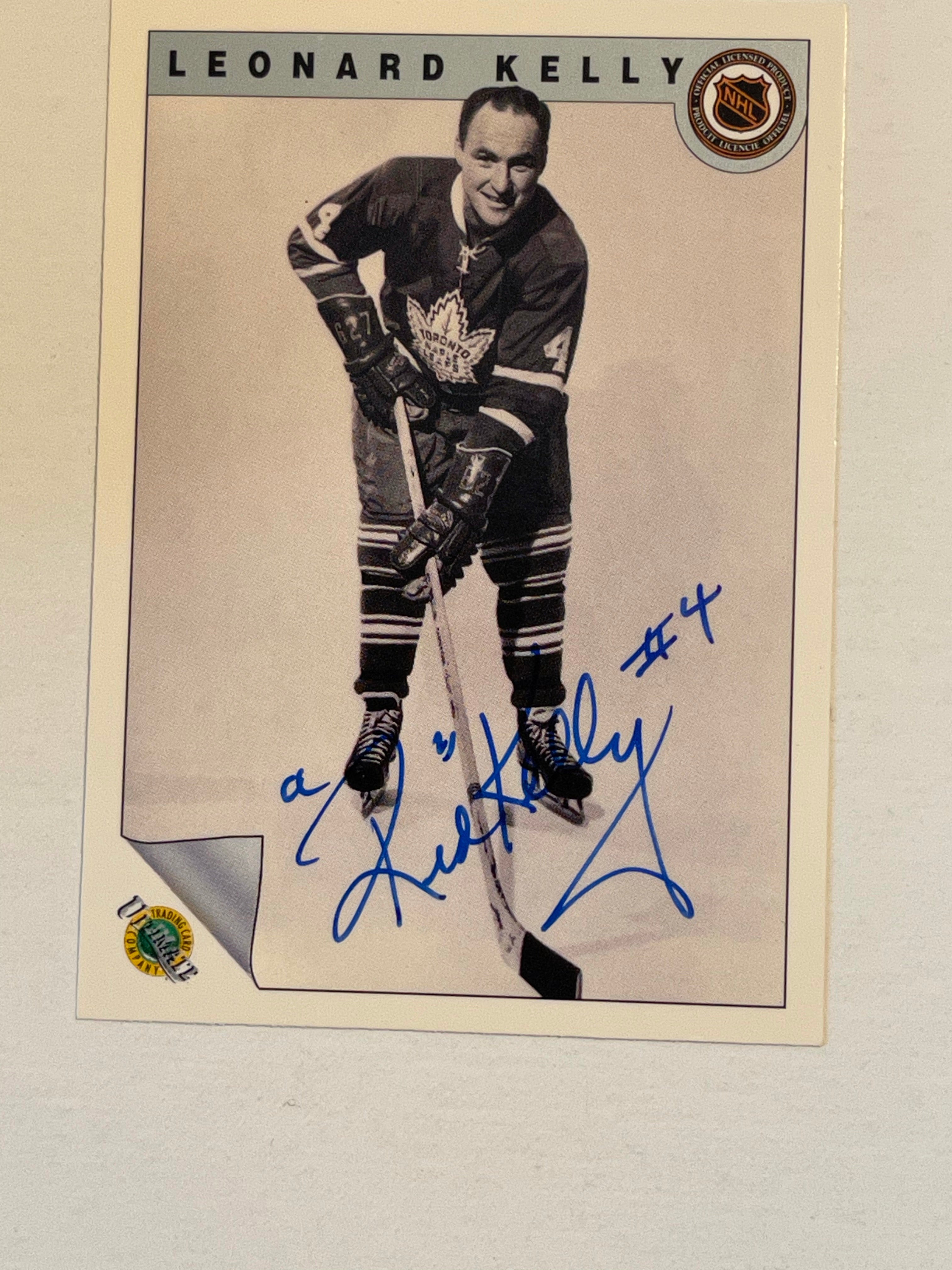 Red Kelly Toronto Maple Leafs autograph hockey card with COA