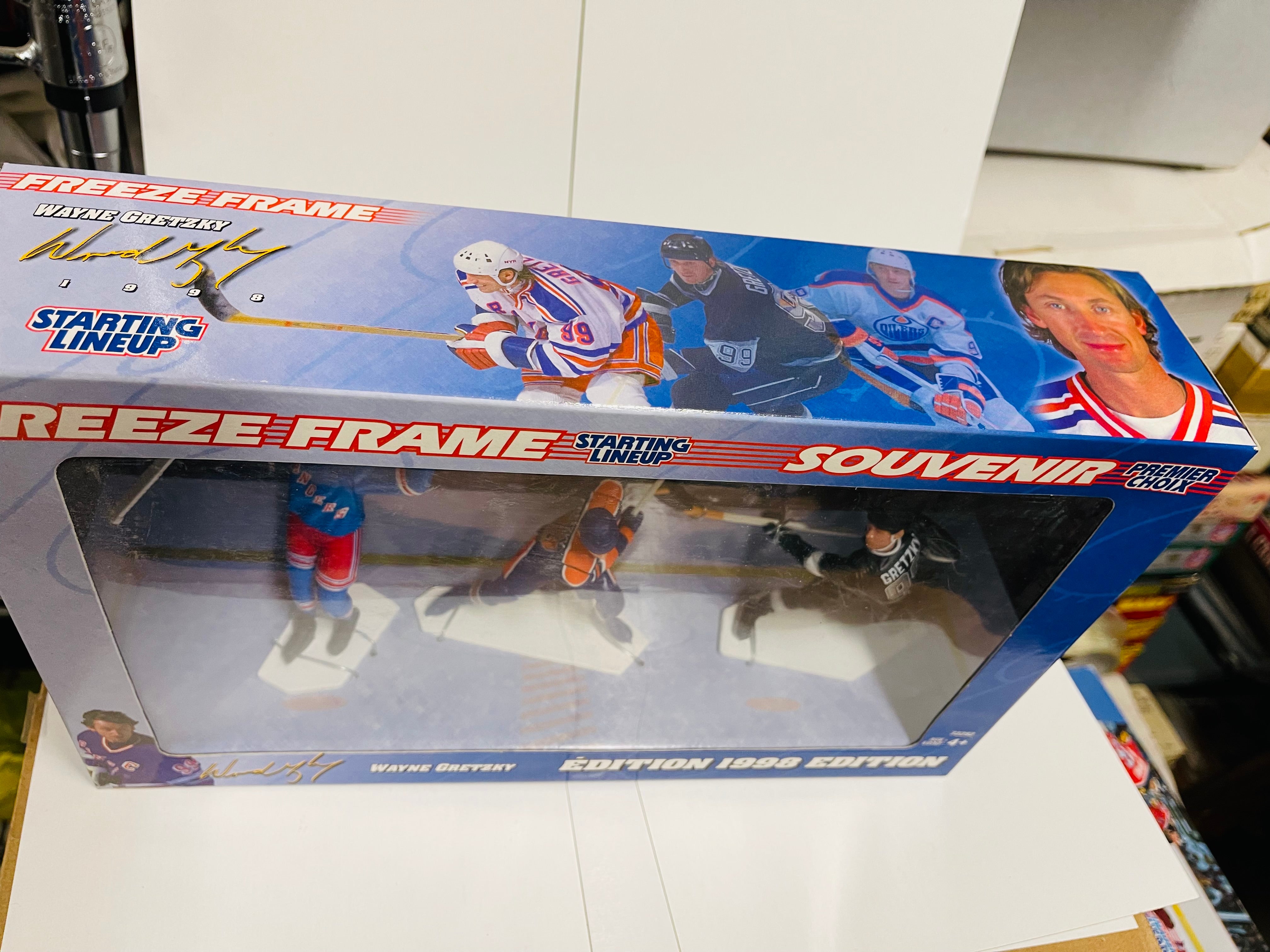 Wayne Gretzky Freeze frame 3 figures in box 1990s