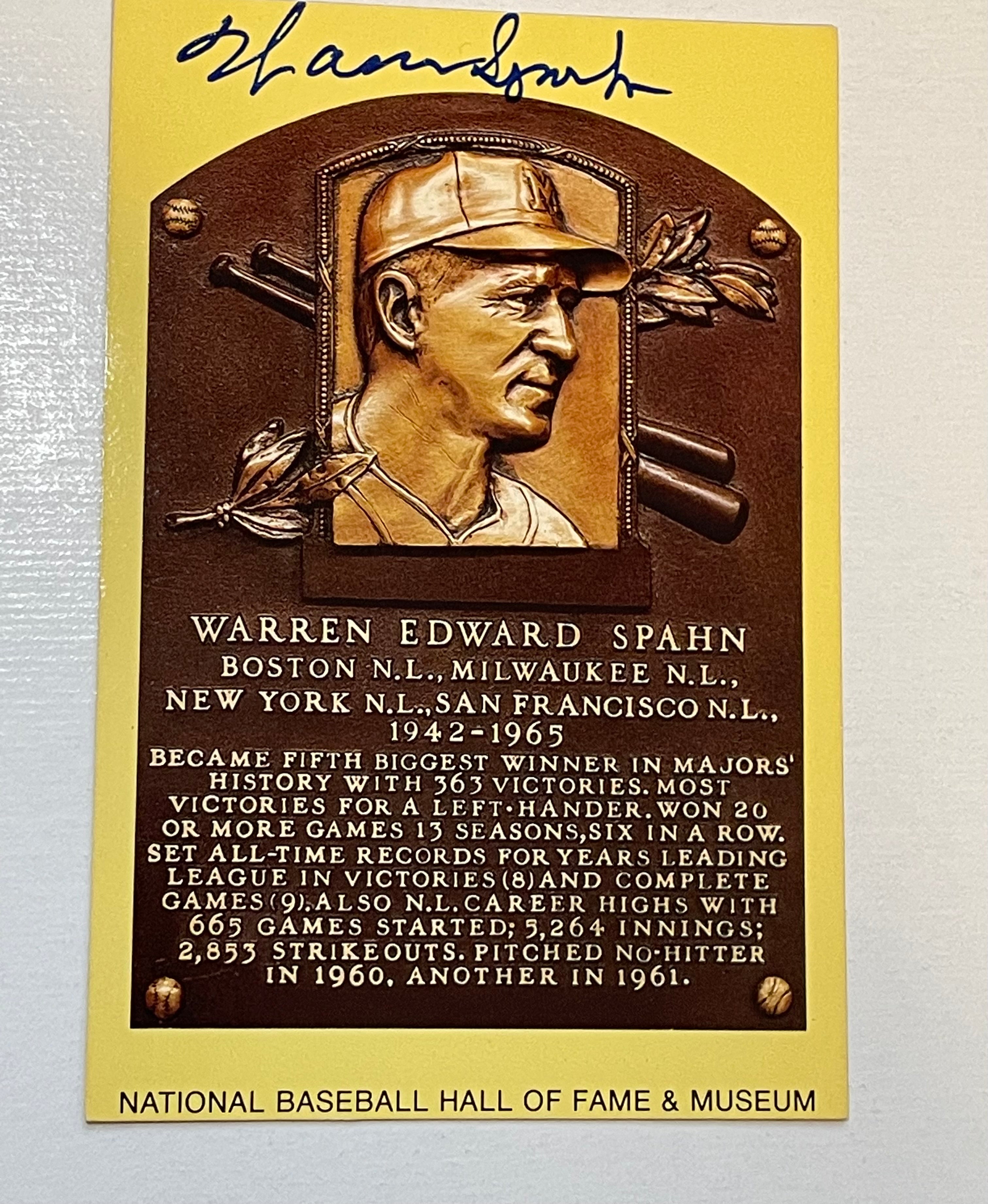 Warren Spahn autograph baseball Hall of Fame postcard with COA