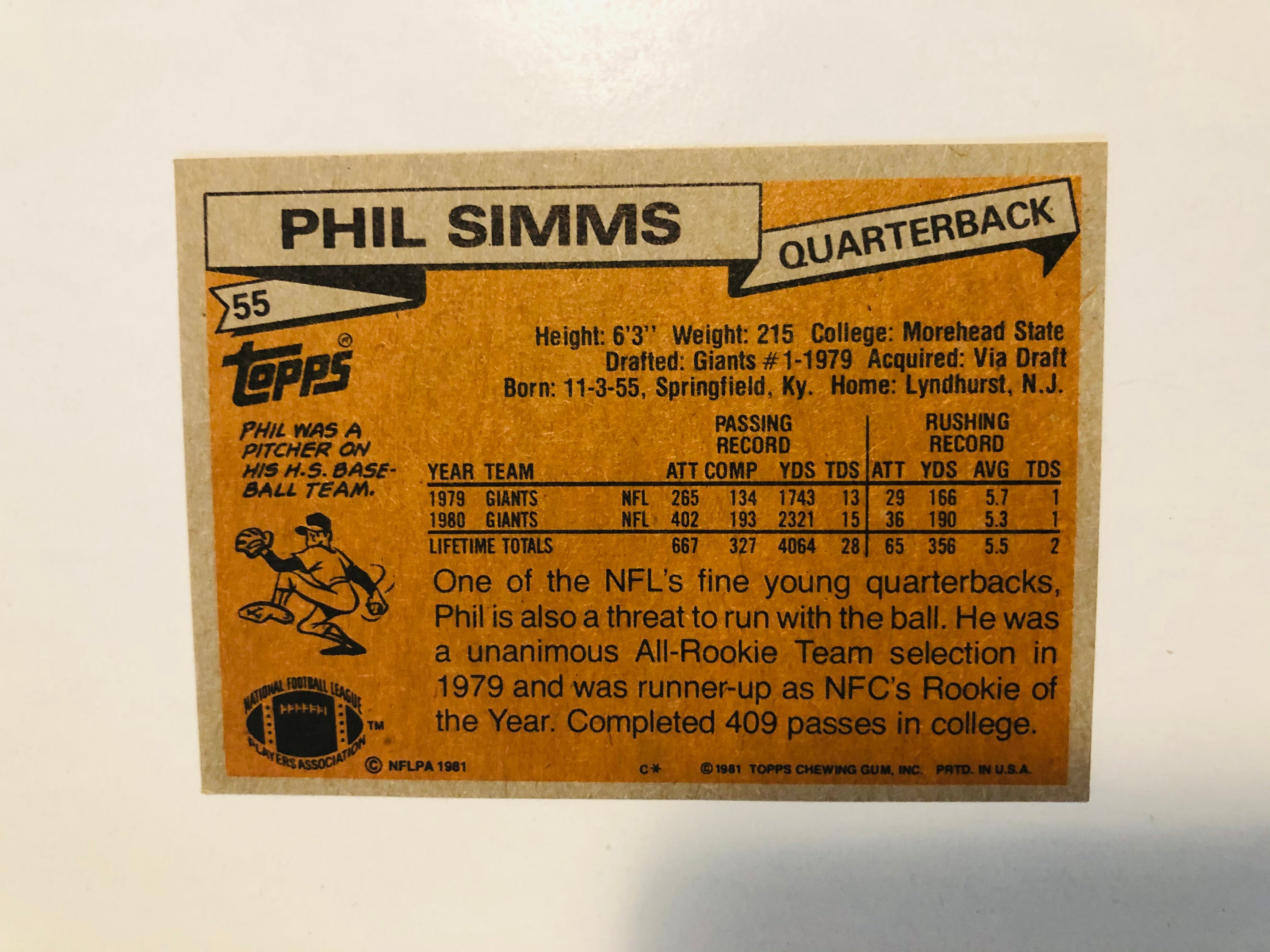 Phil Simms high grade Topps football rookie 1981