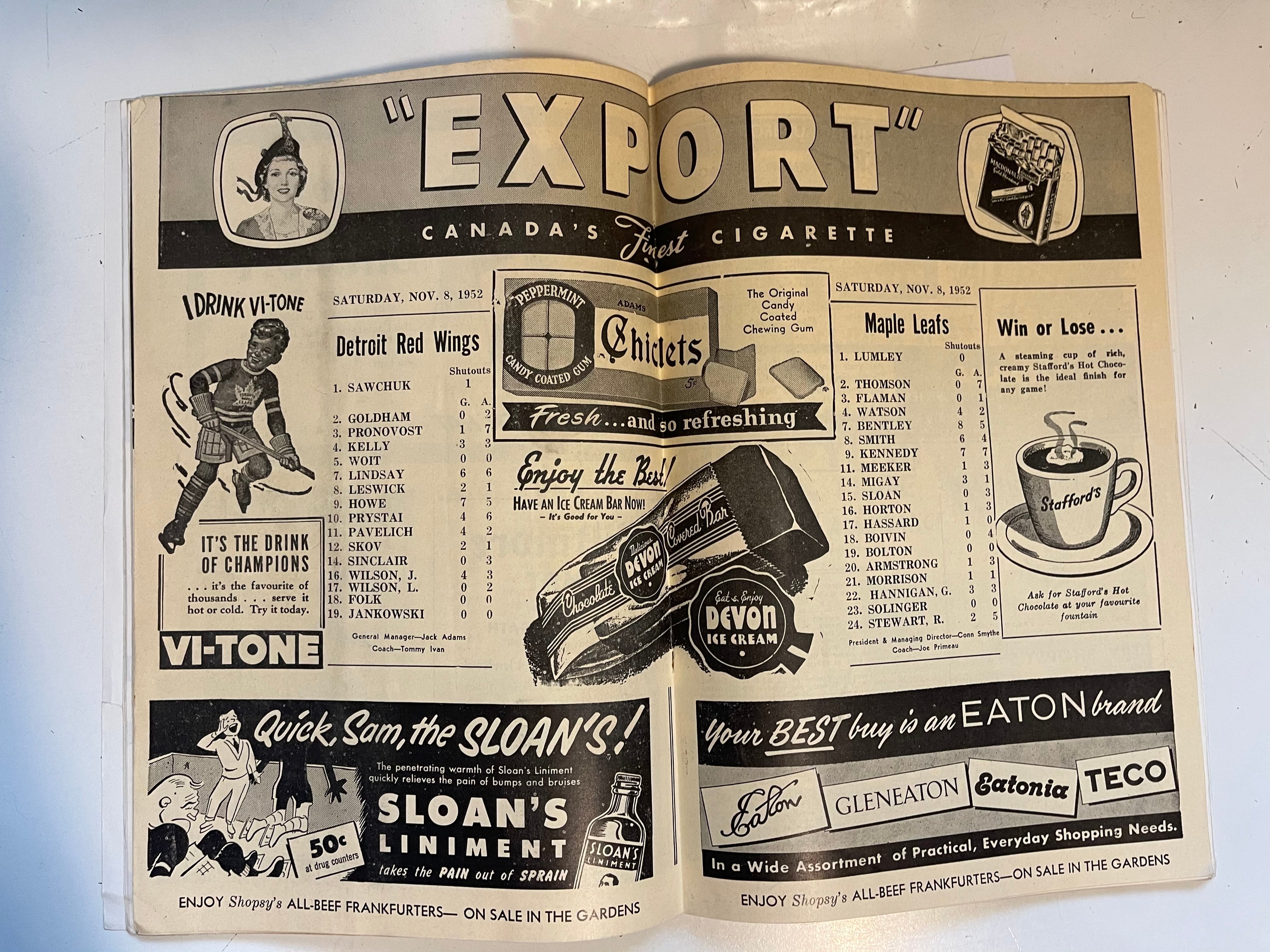 Toronto Maple Leafs hockey game program,Nov.8,1952