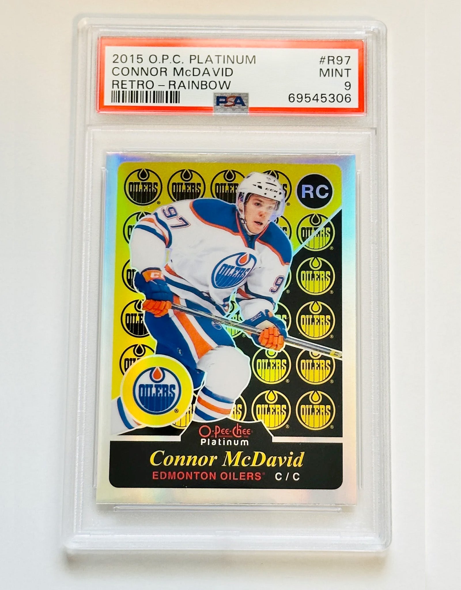 Graded vs. Ungraded Hockey Cards: Which Is the Better Investment?