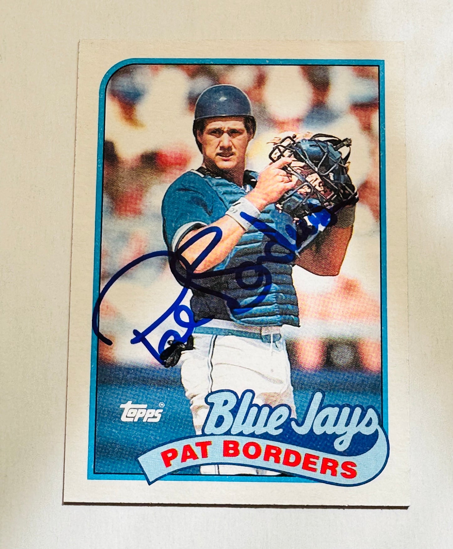 Blue Jays Pat Borders rookie signed card with COA