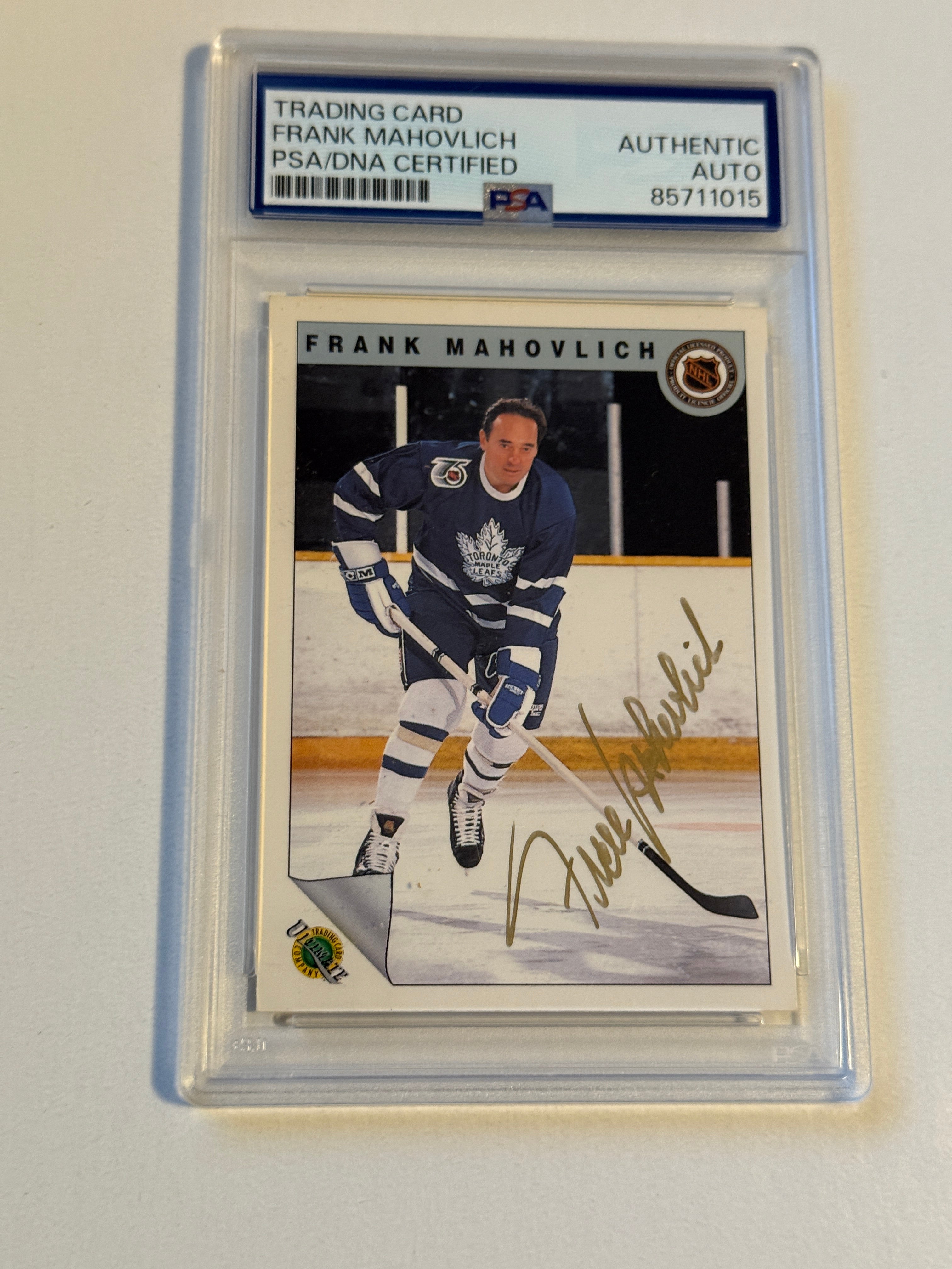 Frank Mahovlich autograph card certified by PSA/DNA