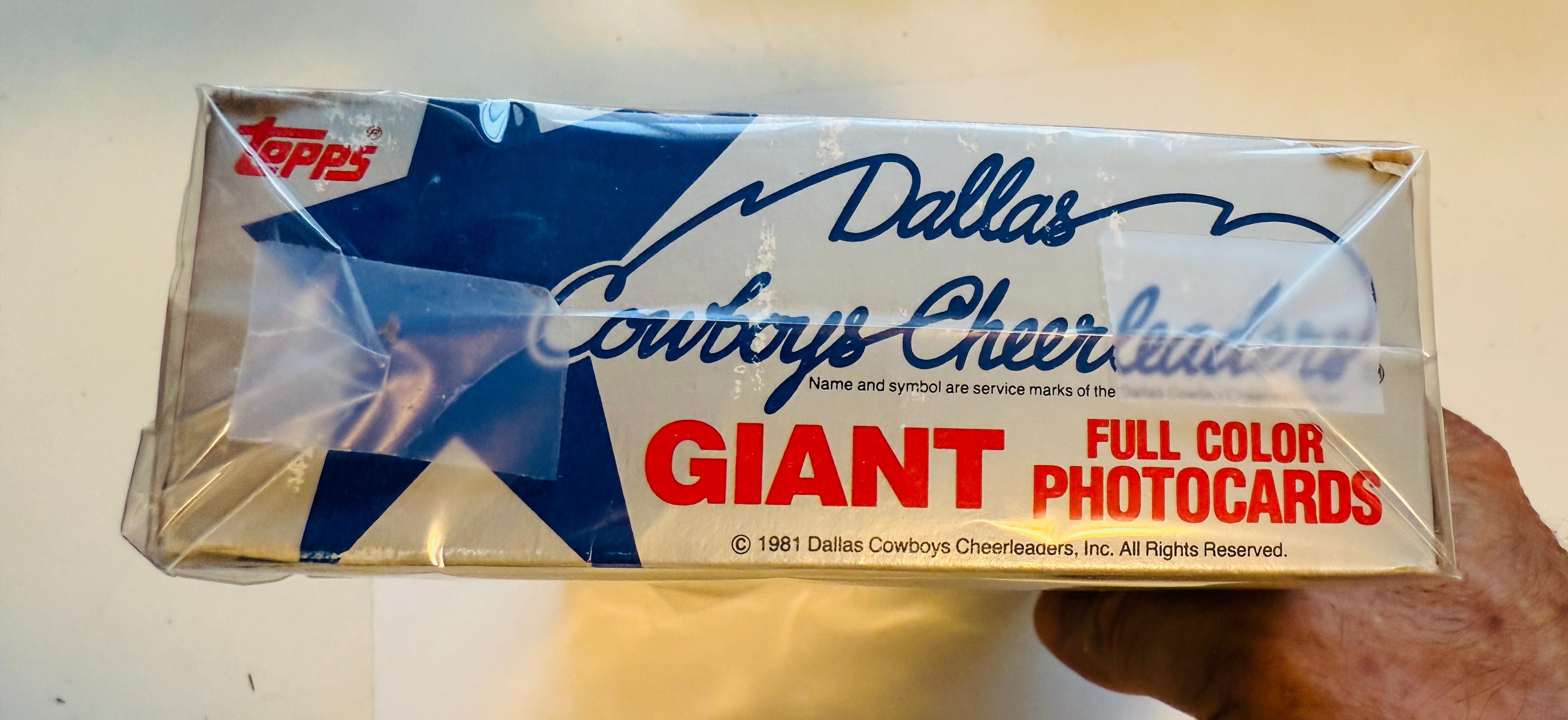Dallas cowboys football cheerleaders, vintage photo cards, box 36 packs 1981