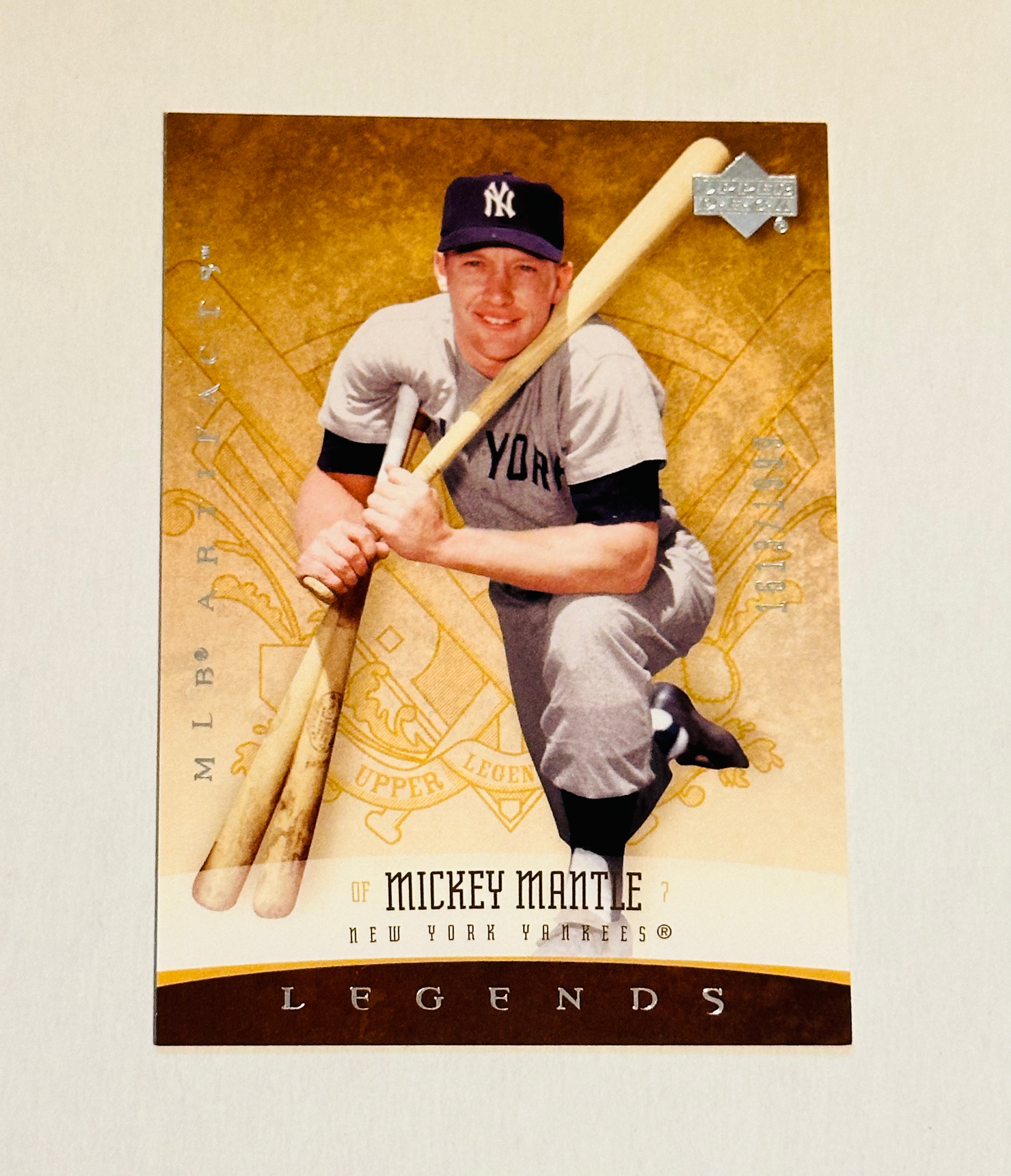 Mickey Mantle UD Artifacts numbered insert baseball card 2005