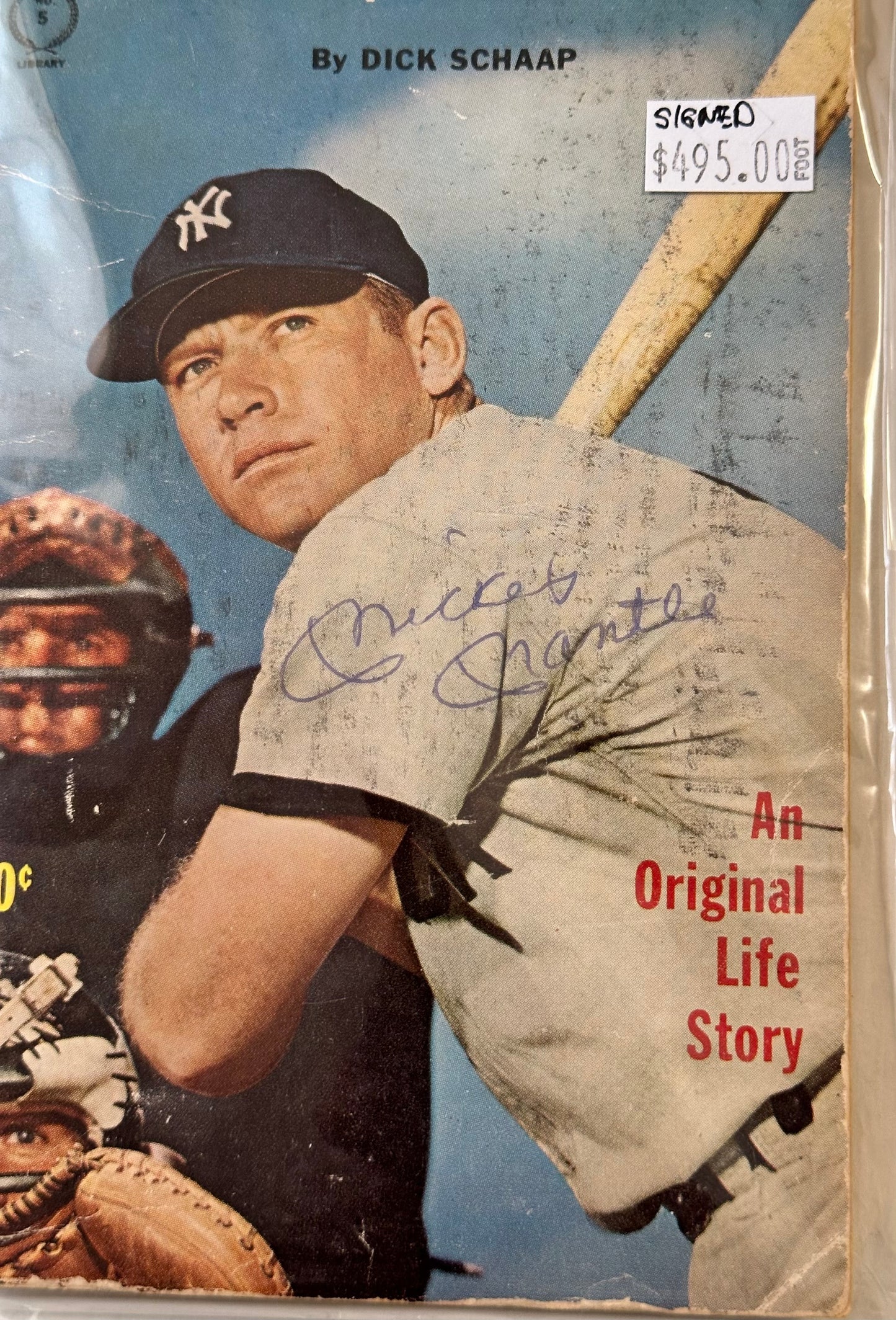 Mickey Mantle signed in person baseball pocket book 1961 with COA