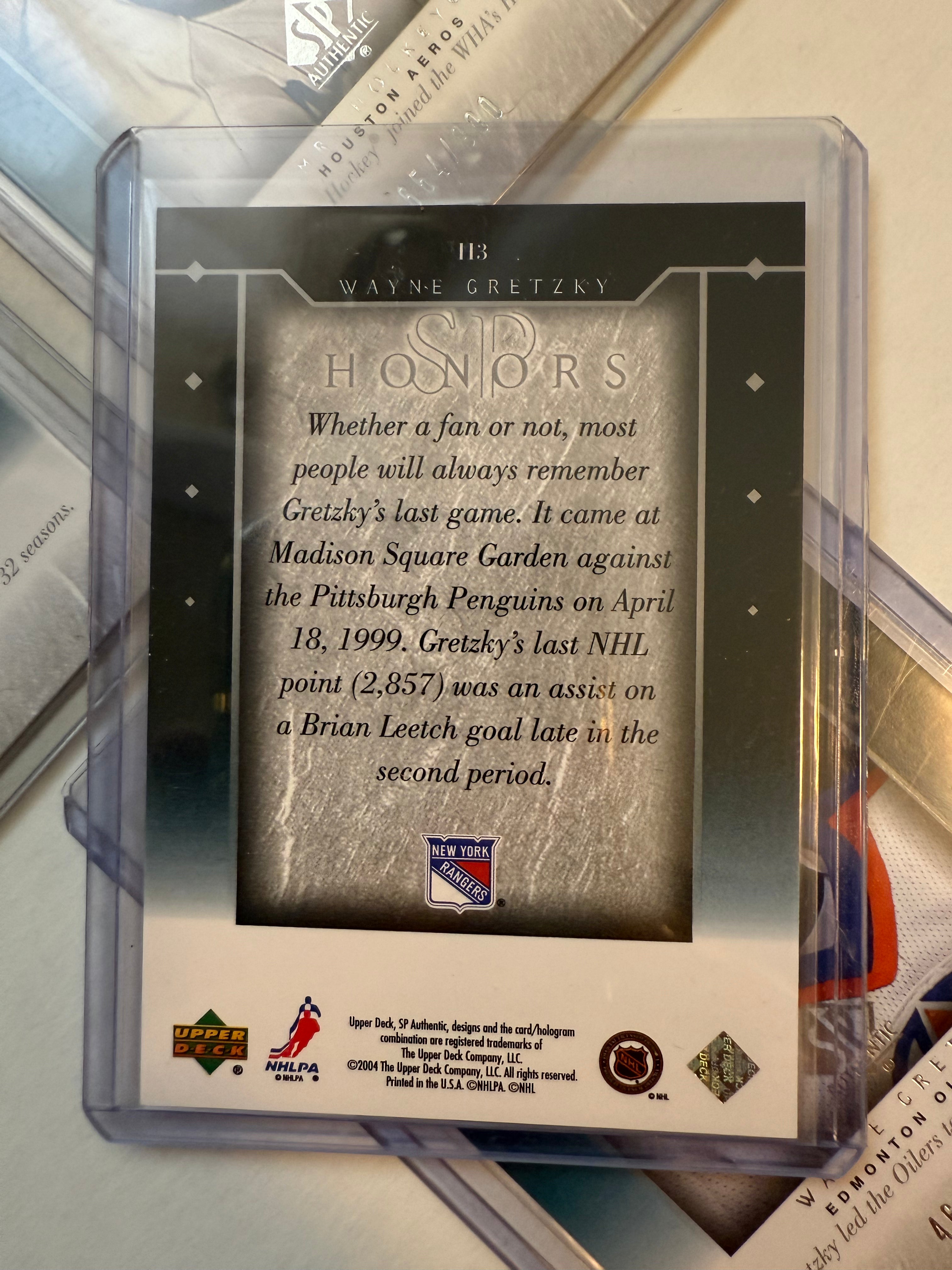 Wayne Gretzky and Gordie Howe 5 Upper Deck SP hockey honors numbered insert cards lot deal 2004