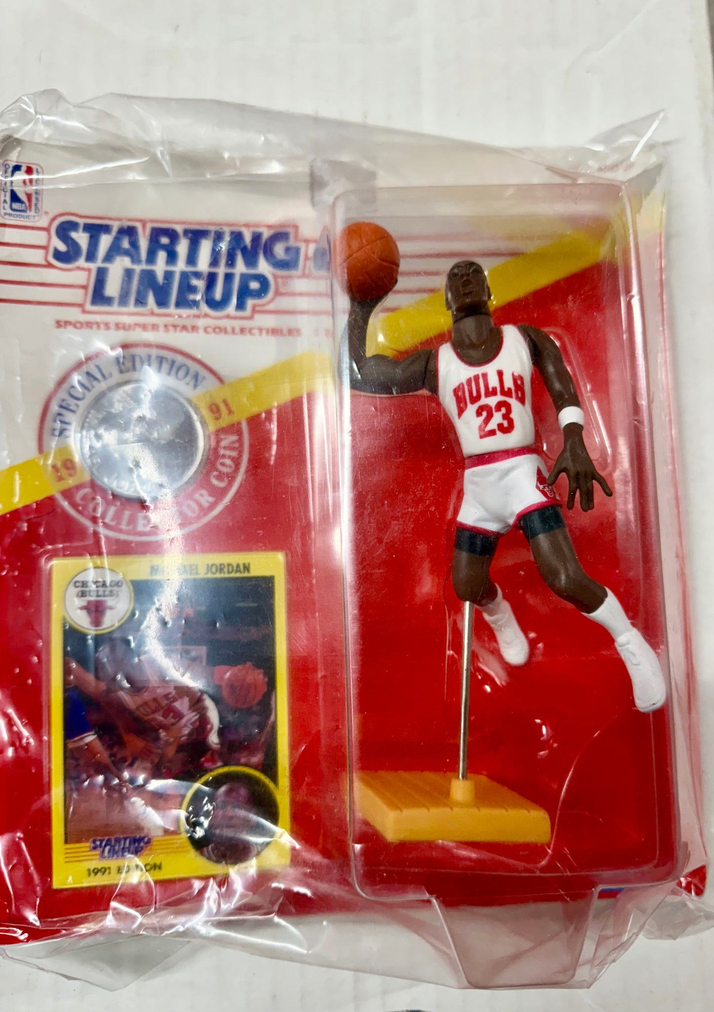 Michael Jordan rare starting lineup figure with card and coin factory sealed 1991