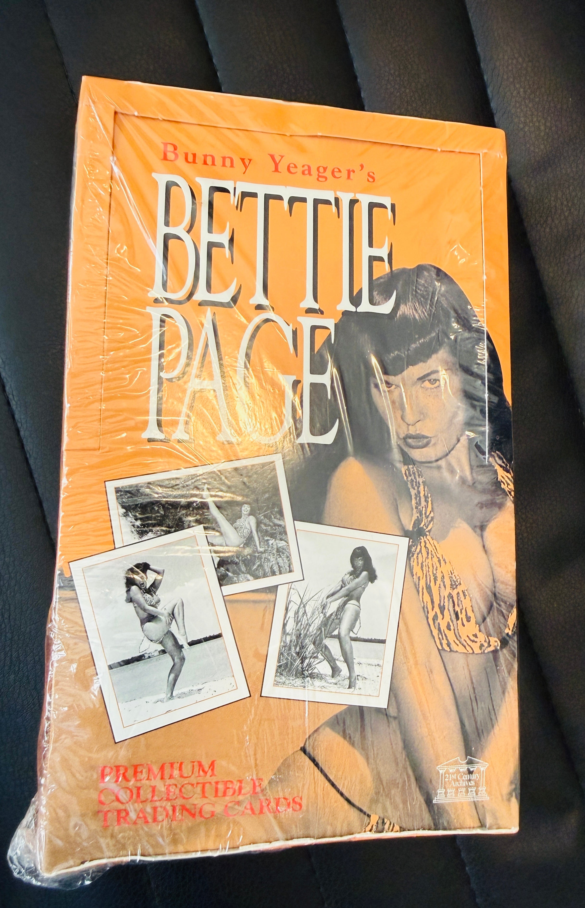 Bettie Page rare 36 sealed packs photo cards factory sealed box 1991