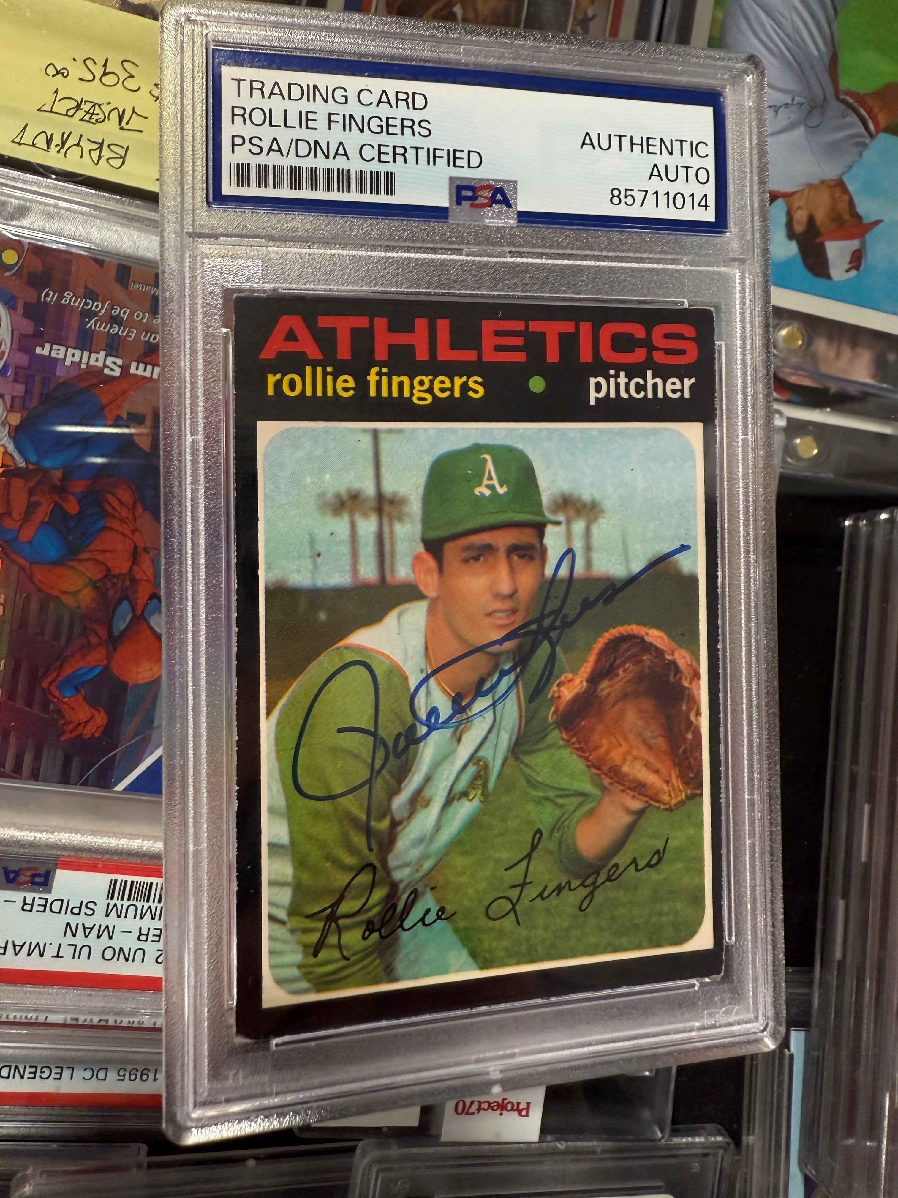 Rollie fingers autographed baseball card PSA/DNA certified