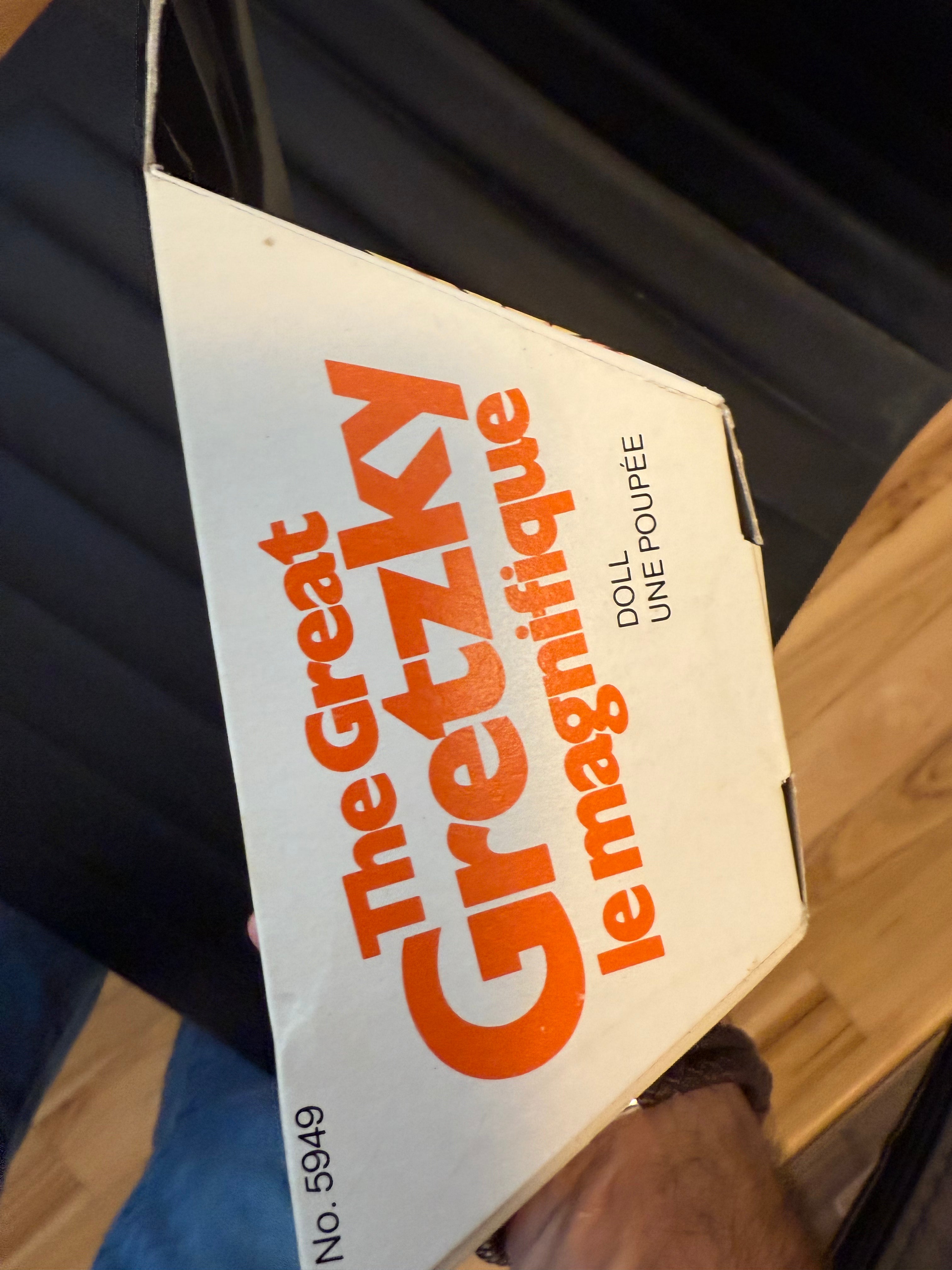 Wayne Gretzky Edmonton oilers hockey rare vintage doll in box 1980s