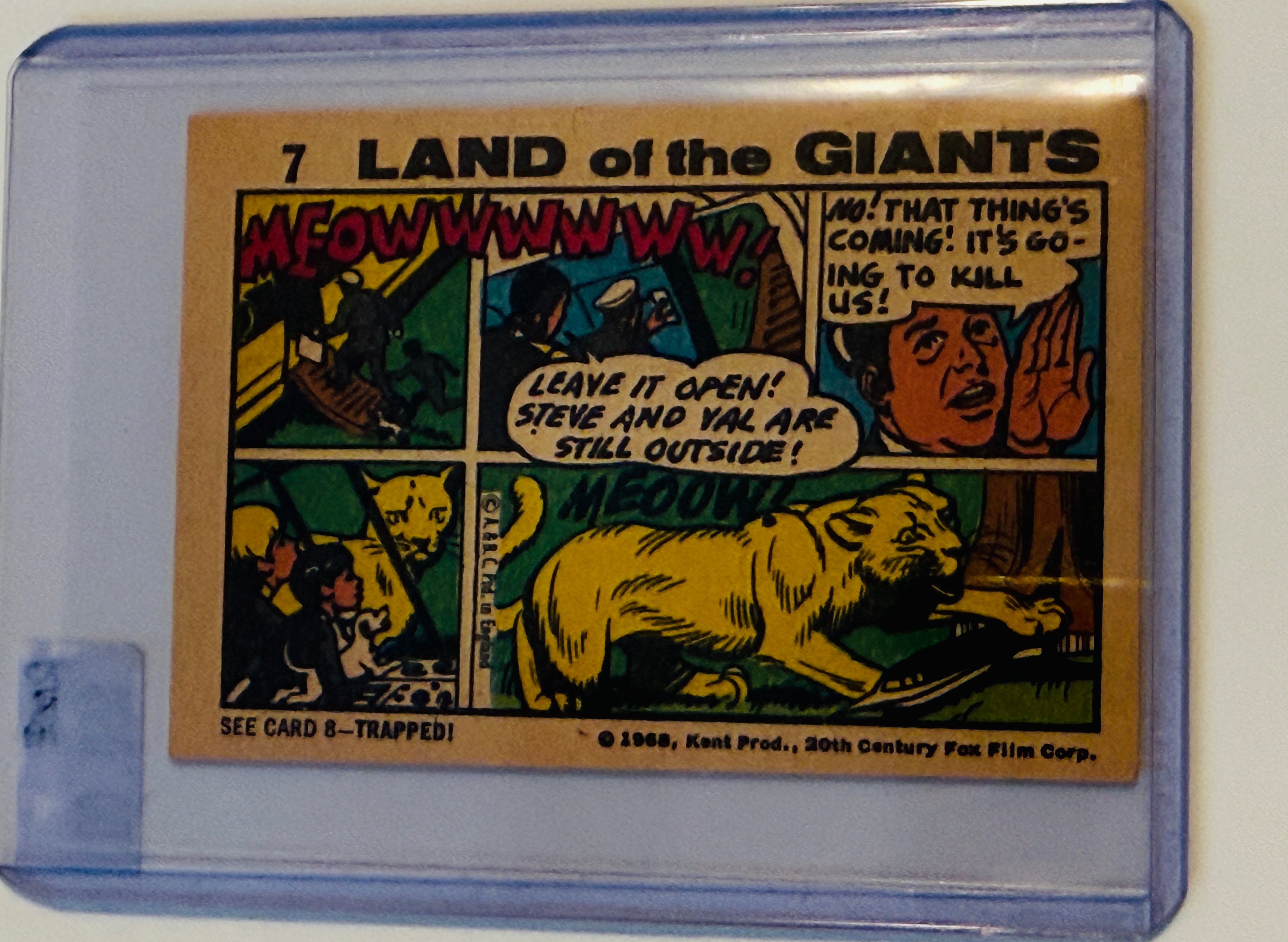 Land of the Giants TV show rare card UK 1968