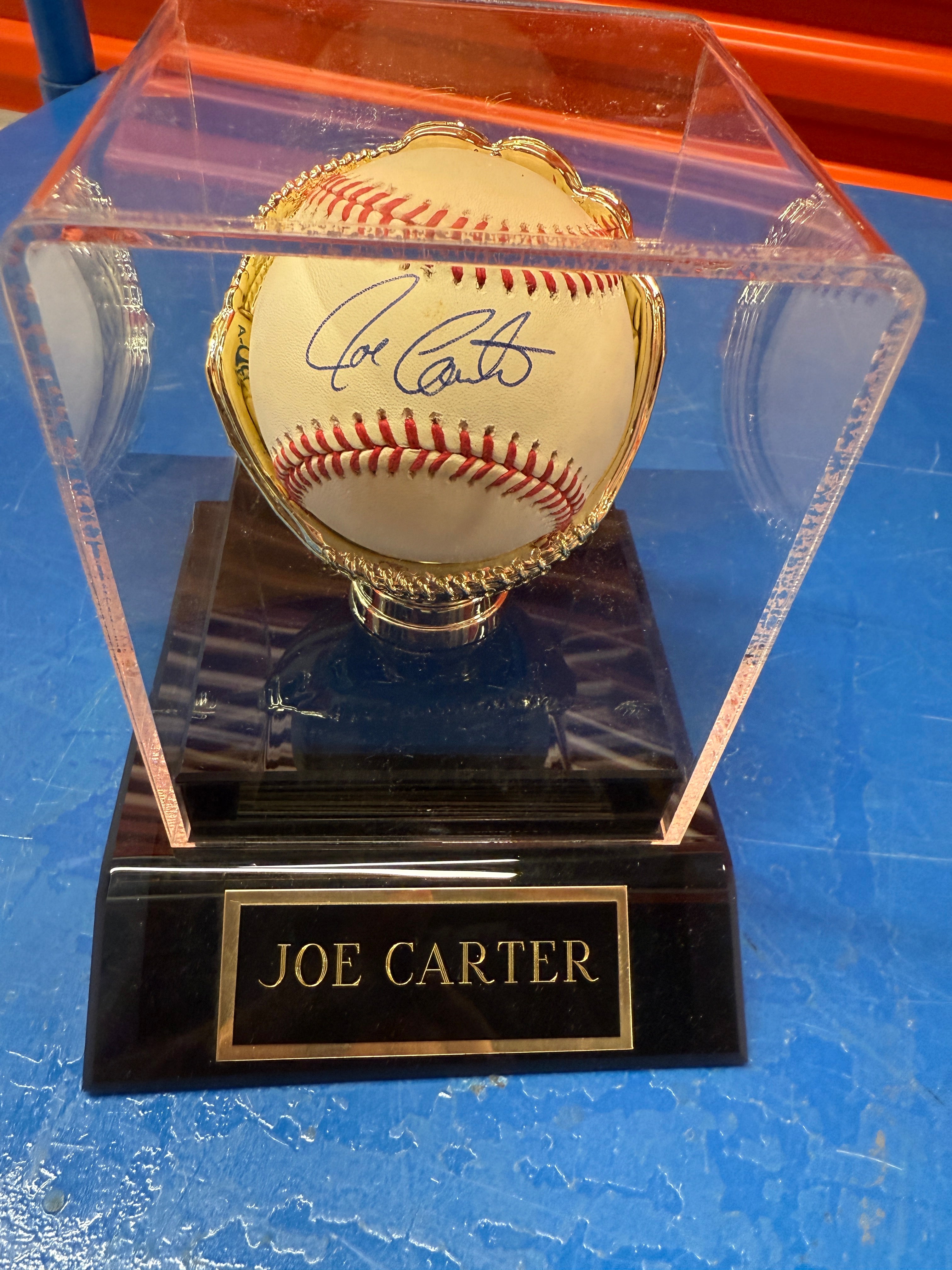 Toronto Blue Jays, Joe Carter autograph baseball with high-quality acrylic holder, sold with COA