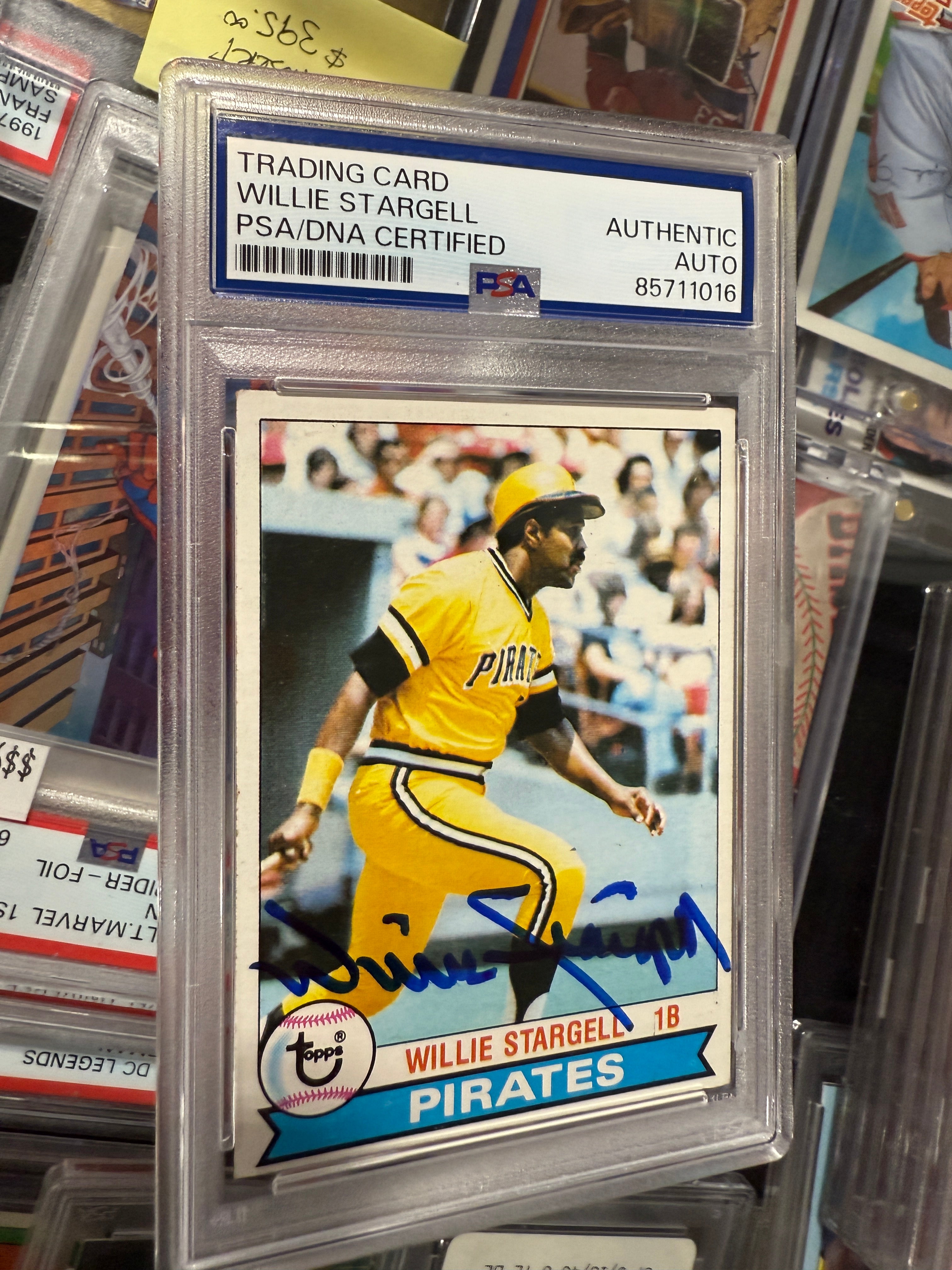 Willie Stargell baseball legend PSA/DNA autographed baseball card certified