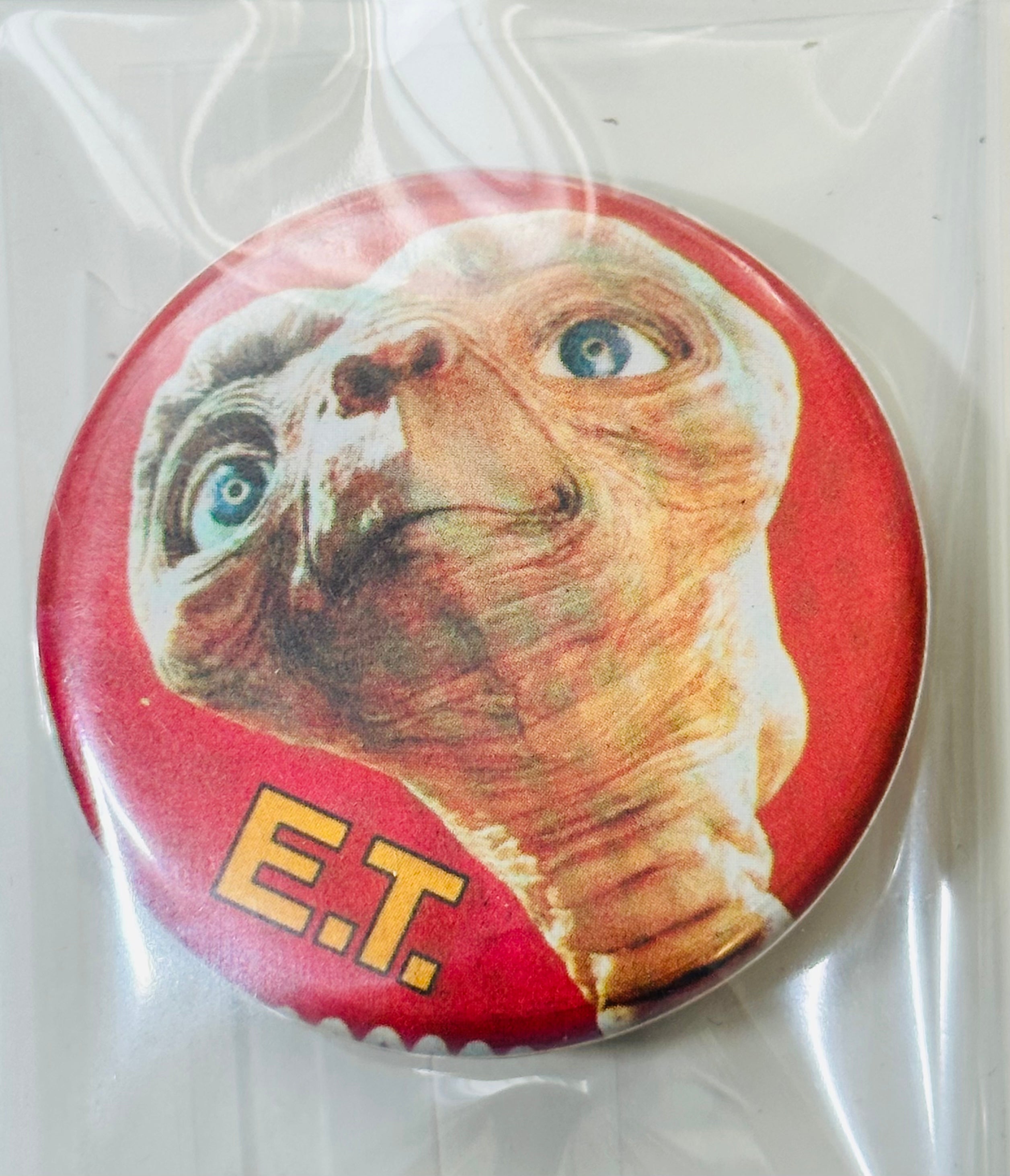 E.T. Movie rare Fan club original button 1982