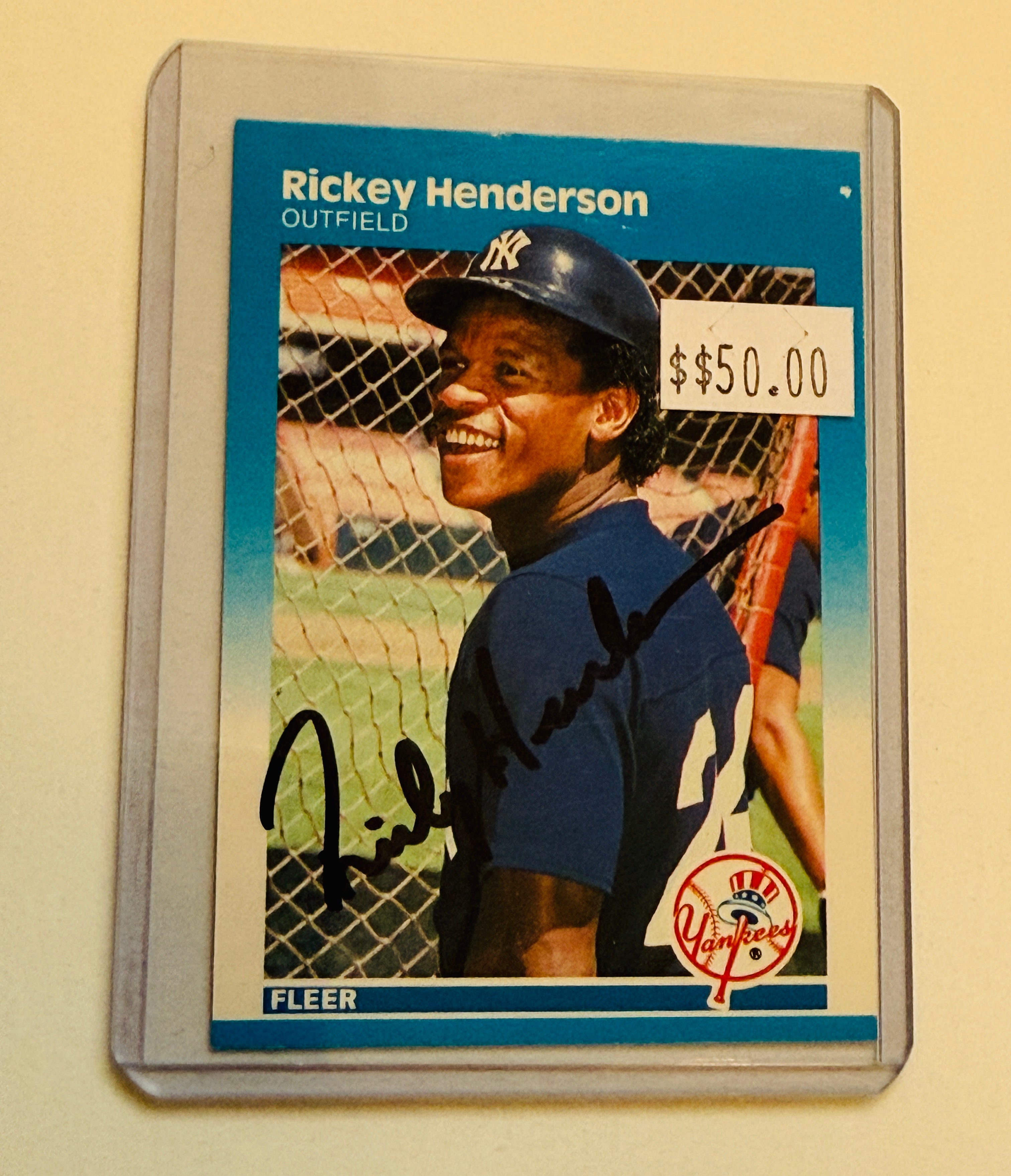 Rickey Henderson rare autograph baseball card with COA Rickey Henderson rare autograph baseball card with COA