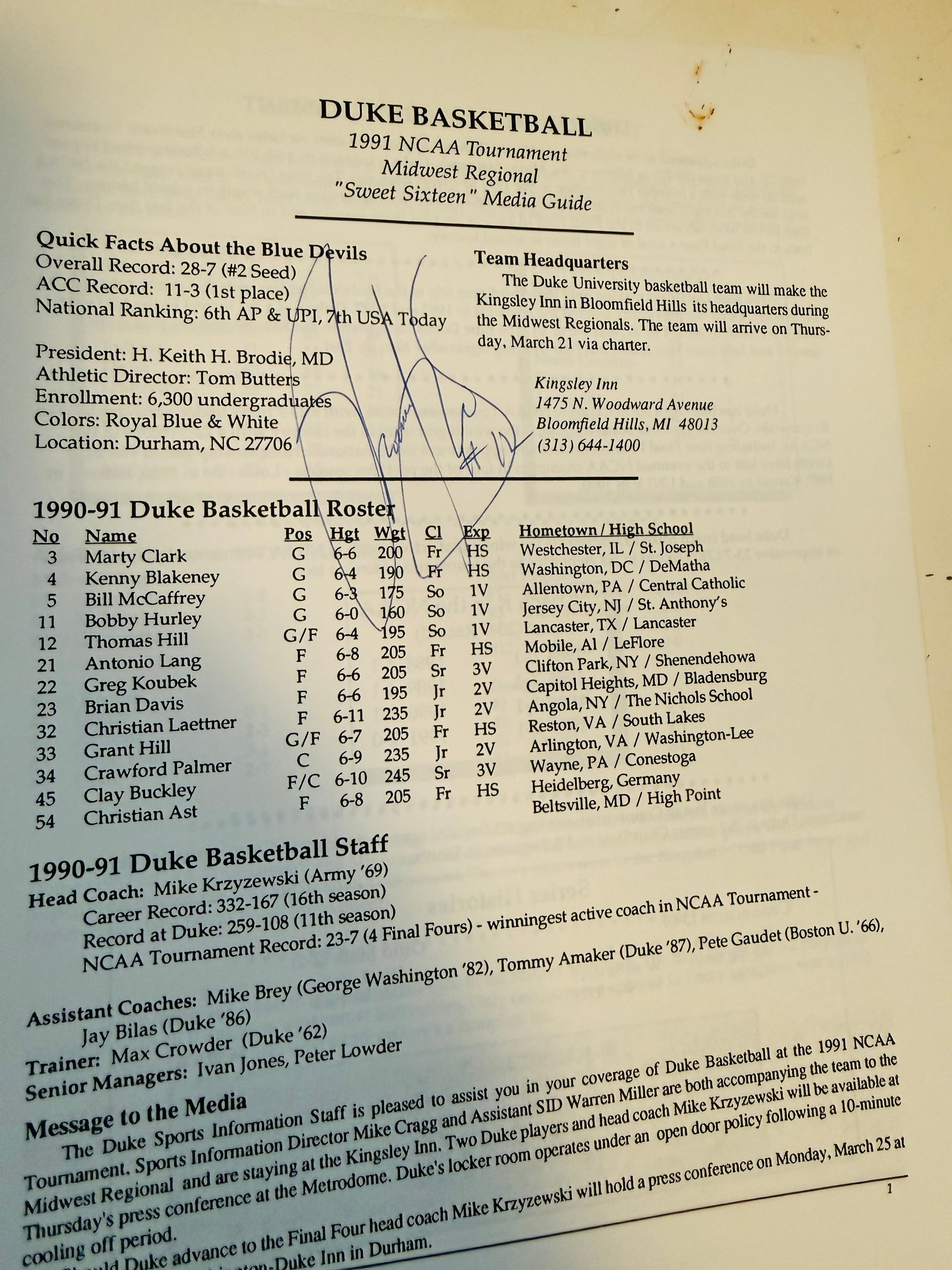 Duke Kentucky Wildcats double autographed media guide 1991