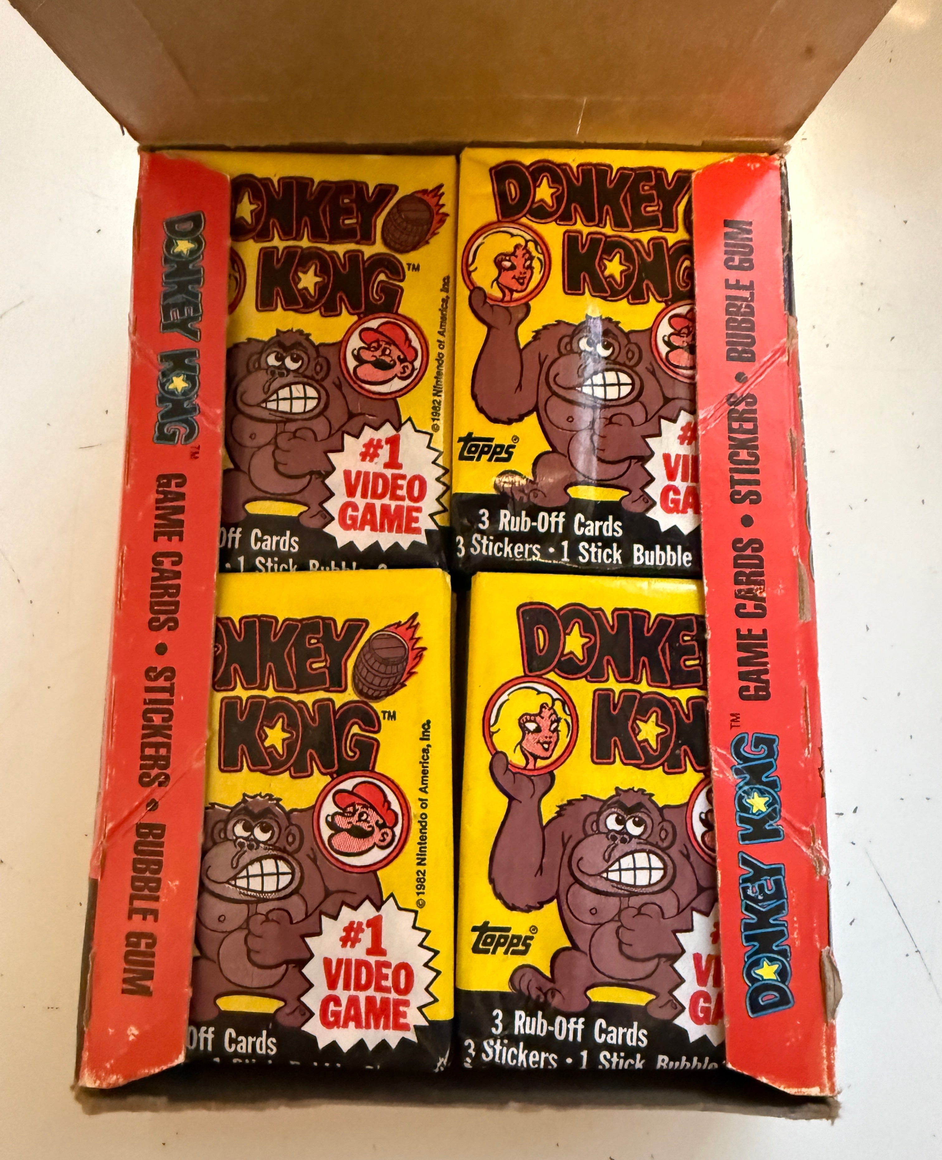 Donkey Kong video game trading cards 36 sealed packs Box 1982