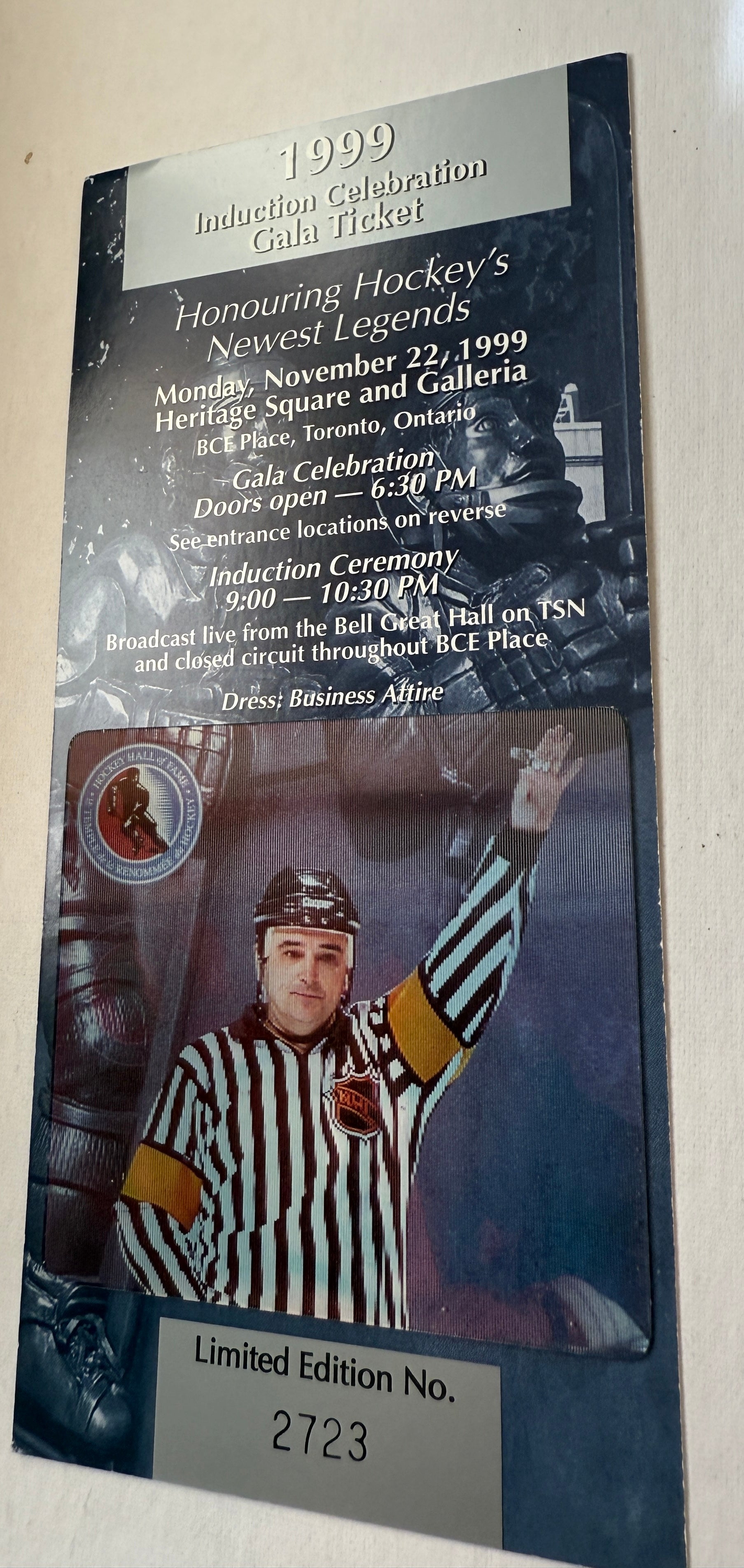 Hockey Hall of Fame rare Gala Lenticular ticket honouring Wayne Gretzky and others from 1999.
