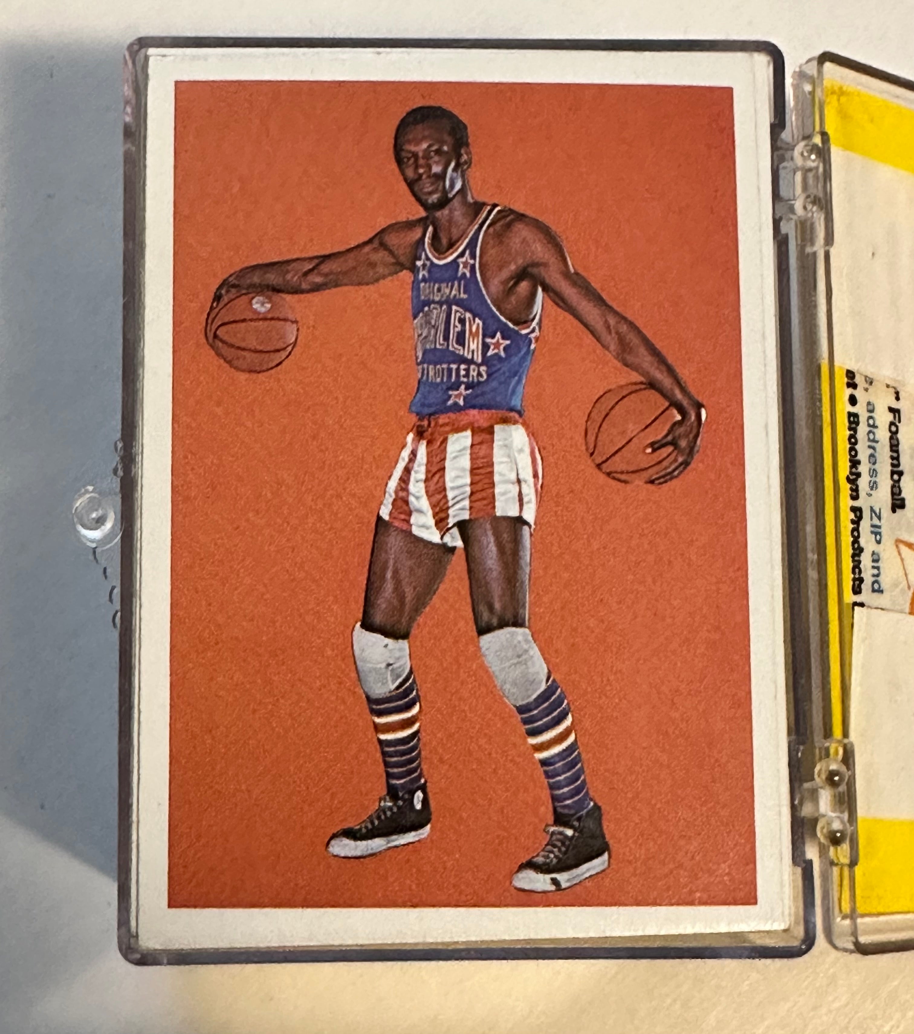 Harlem Globetrotters Topps basketball ex-nm high grade condition complete cards set with sticker and wrapper 1971