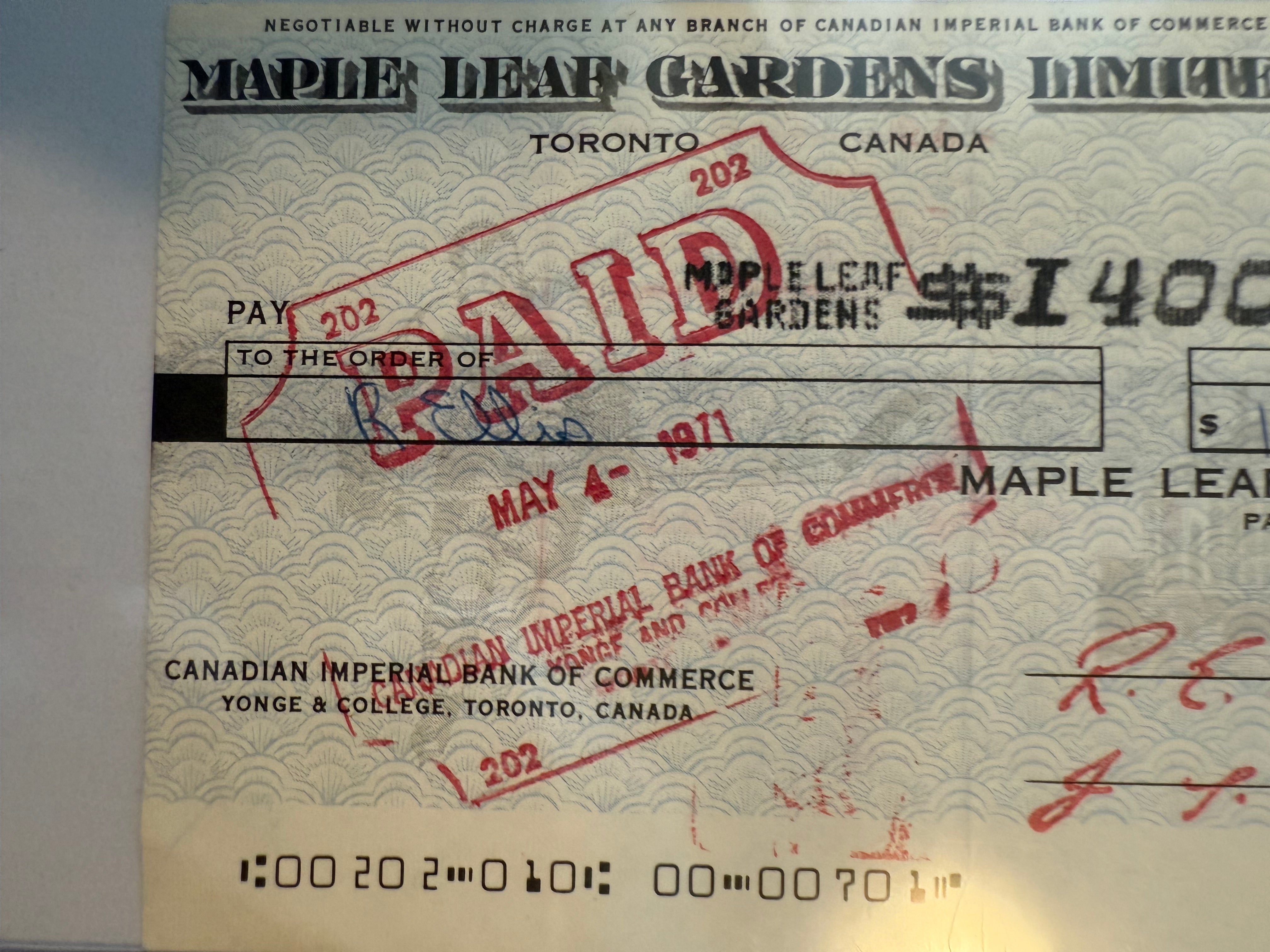 Ron Ellis autographed Gardens Leafs cheque from 1971